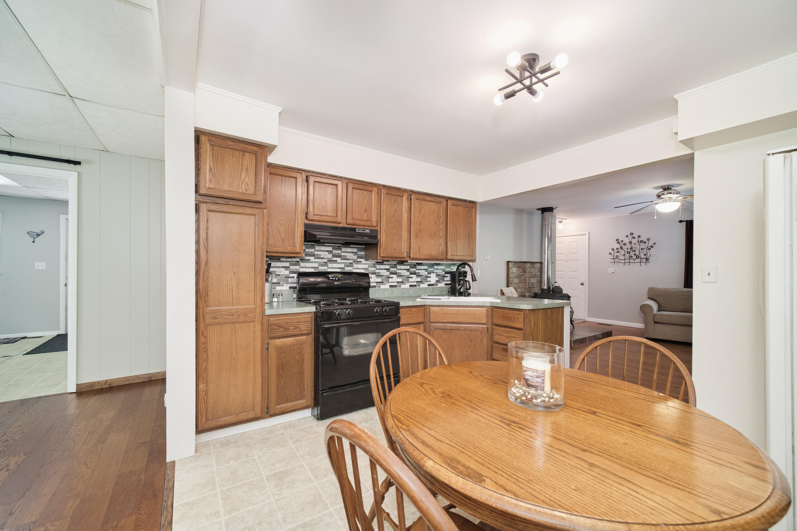 12084 Griffith Road