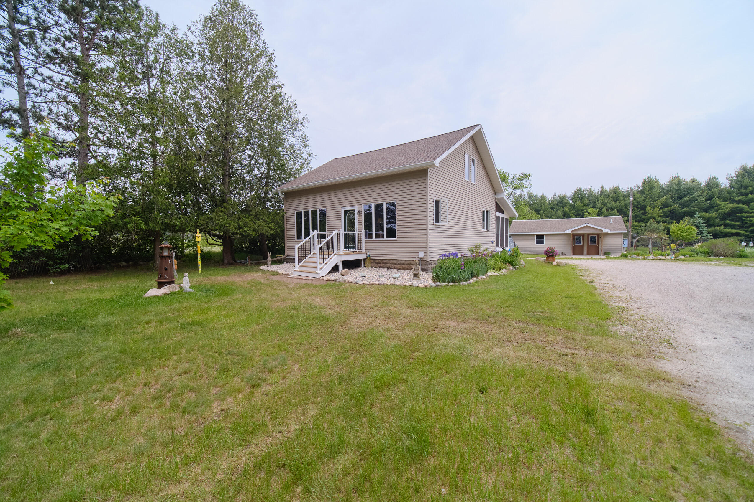 3750 River Road