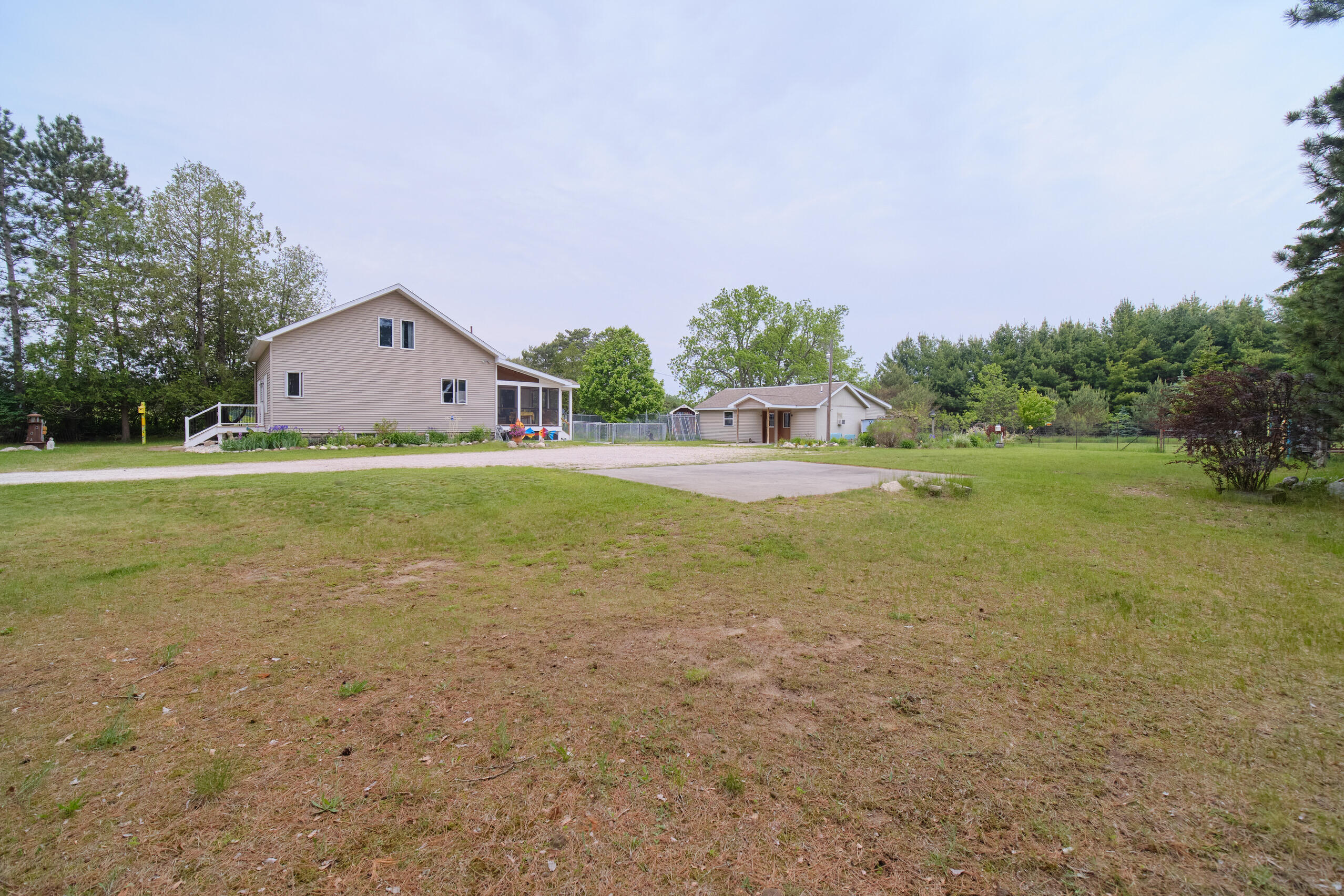 3750 River Road