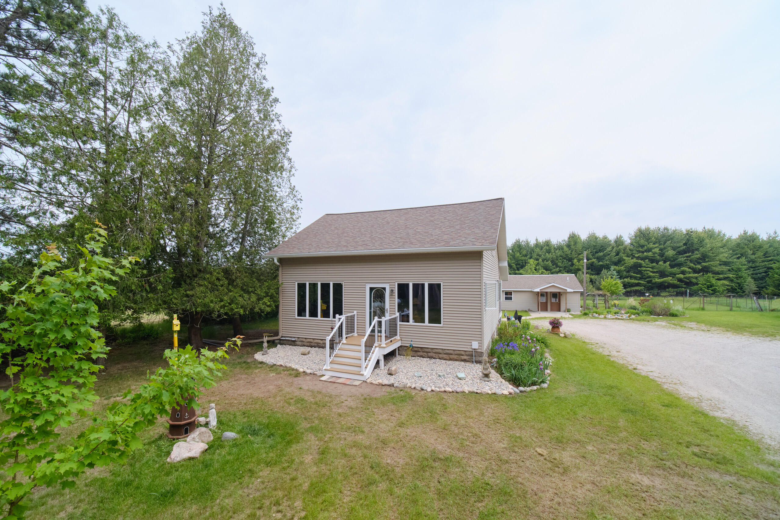 3750 River Road