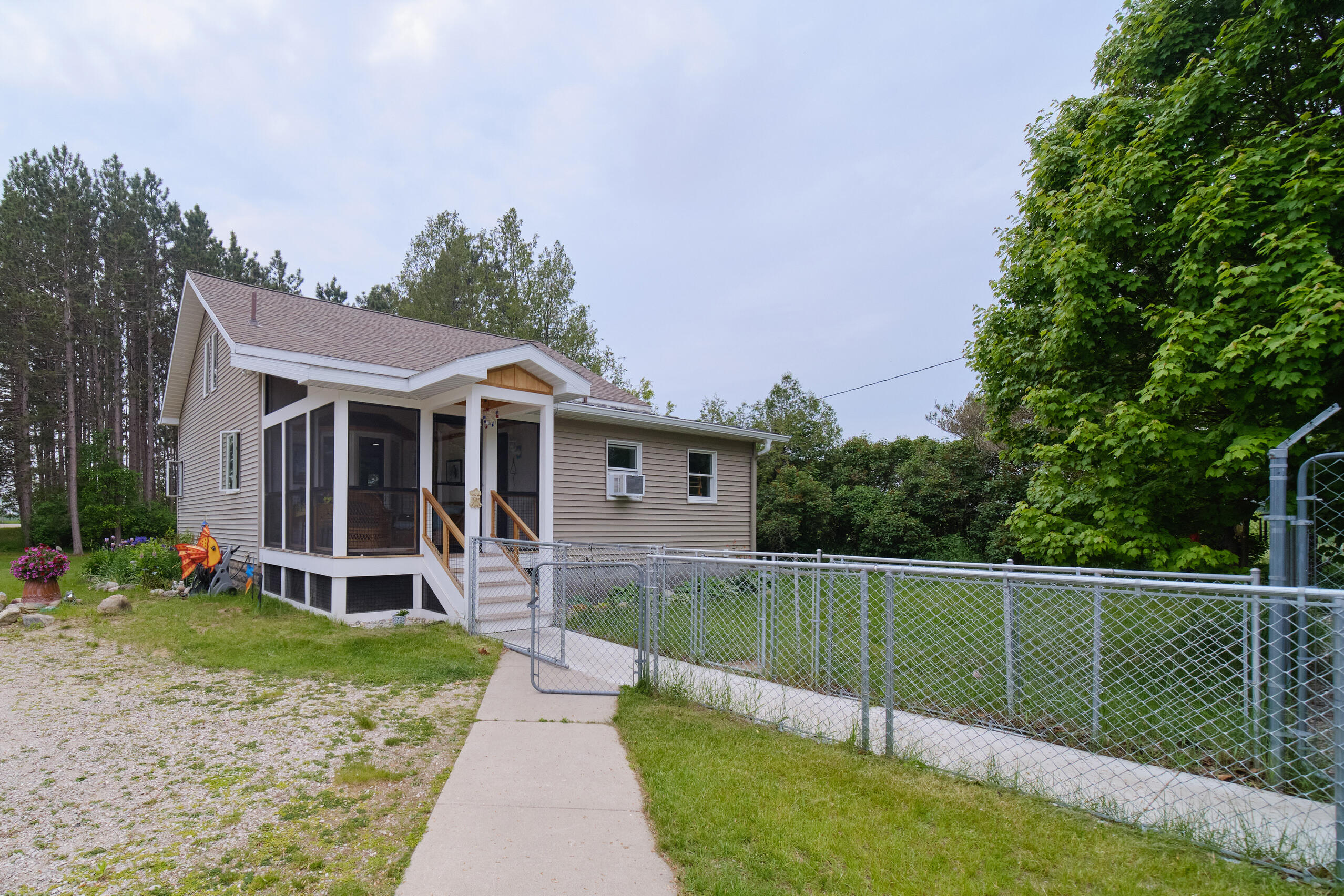 3750 River Road