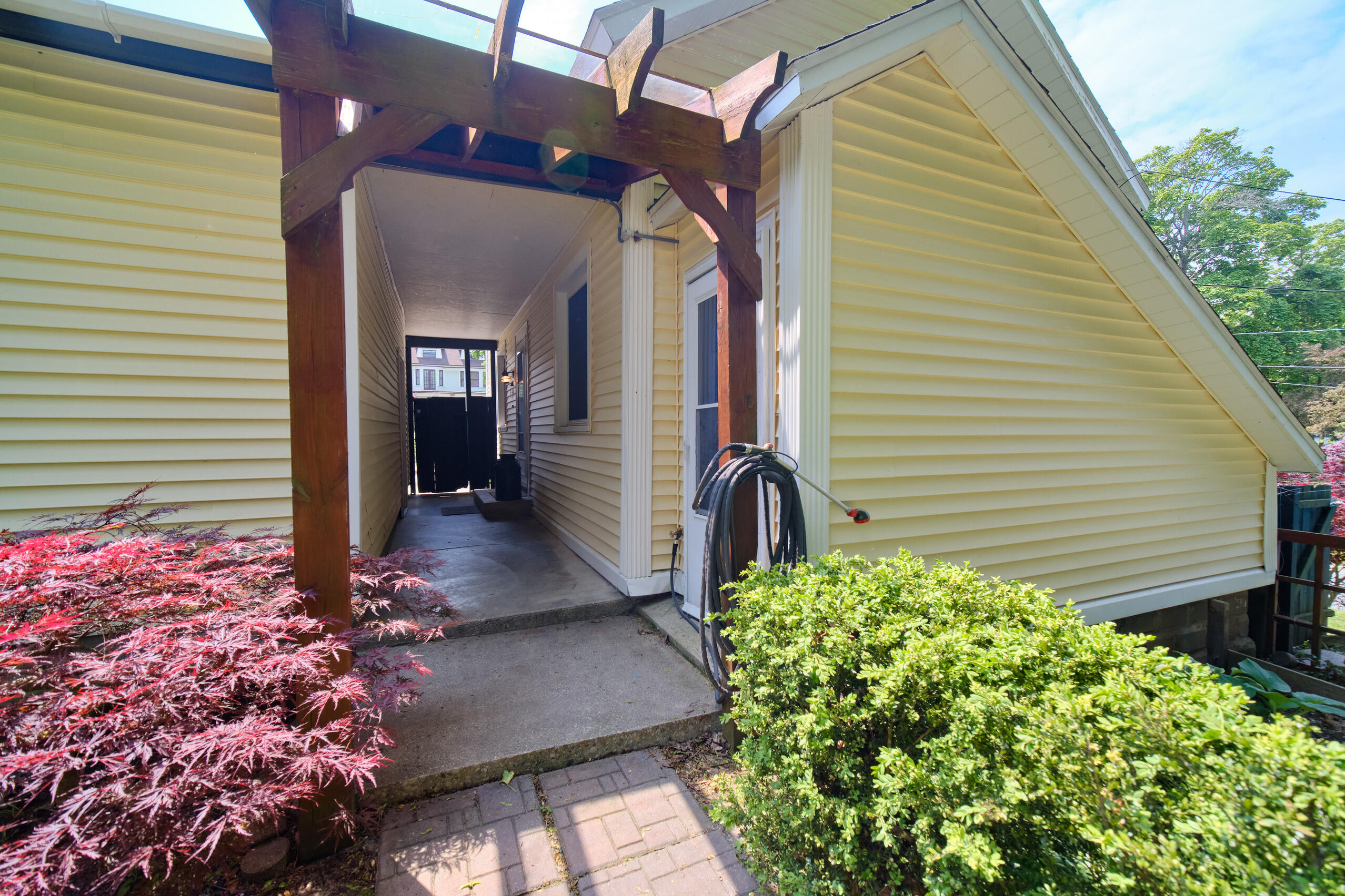470 4th Street