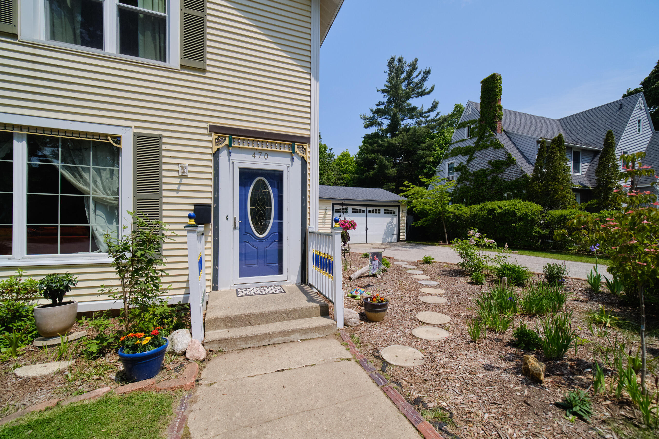 470 4th Street