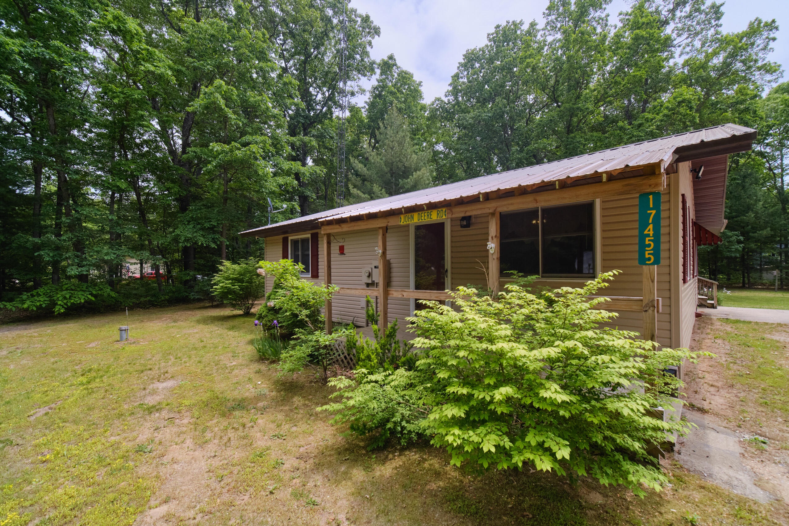 17455 Hoxeyville Road
