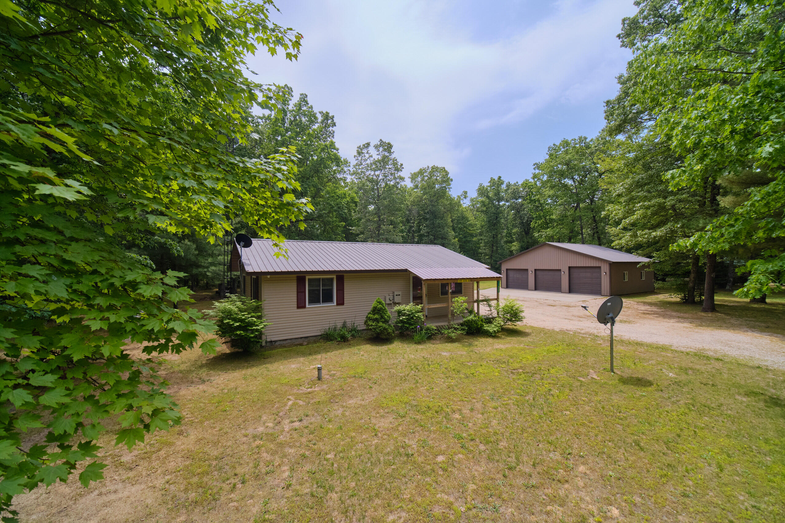 17455 Hoxeyville Road