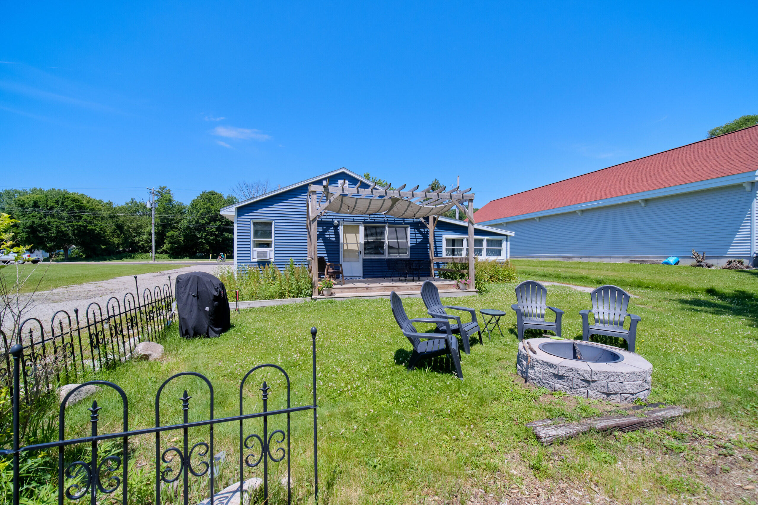 5015 Main Street