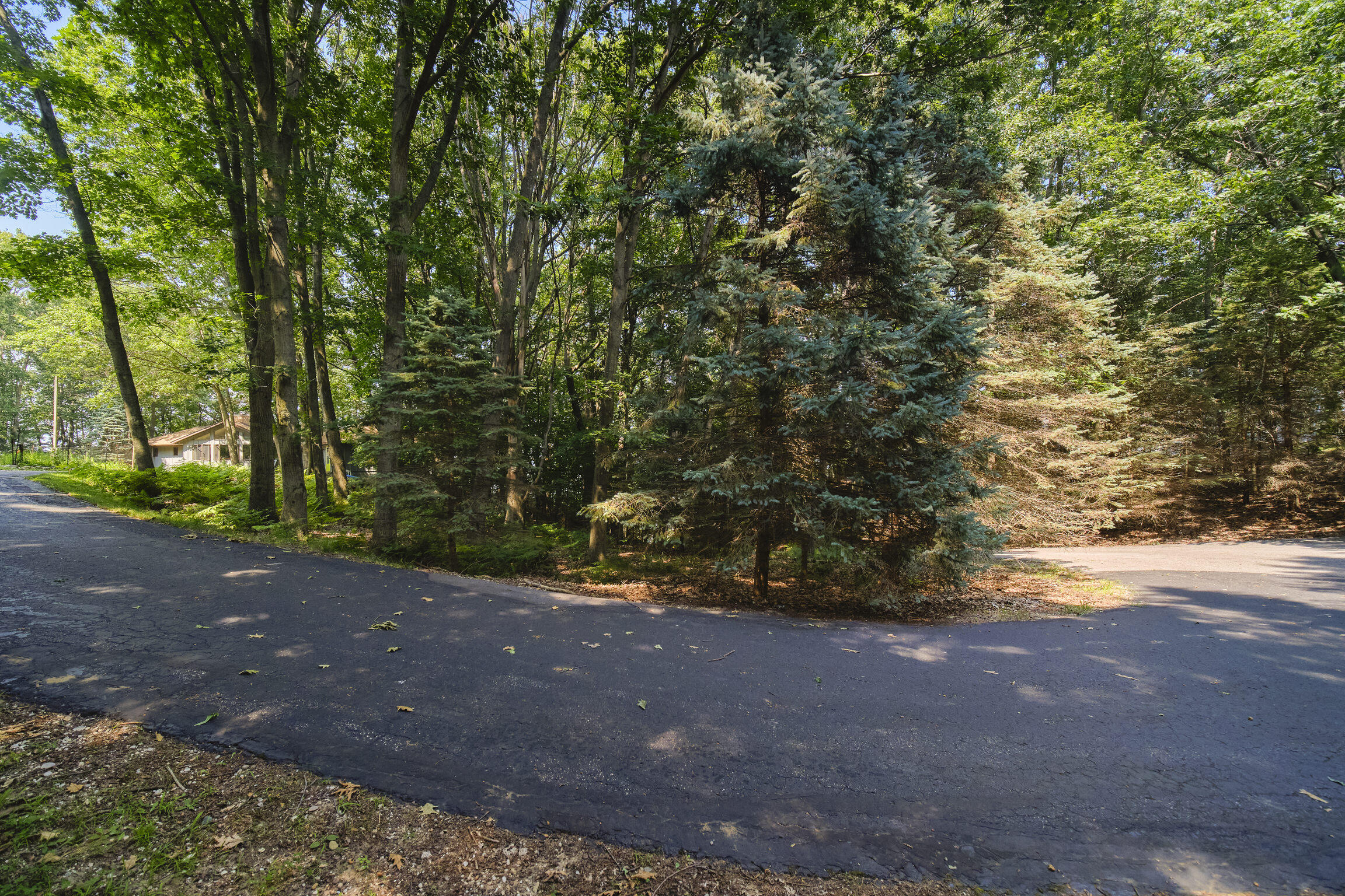 2521 Crescent Beach Road