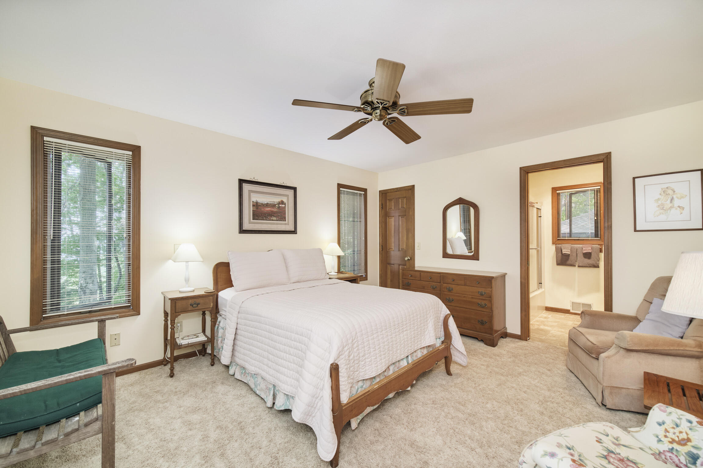2521 Crescent Beach Road