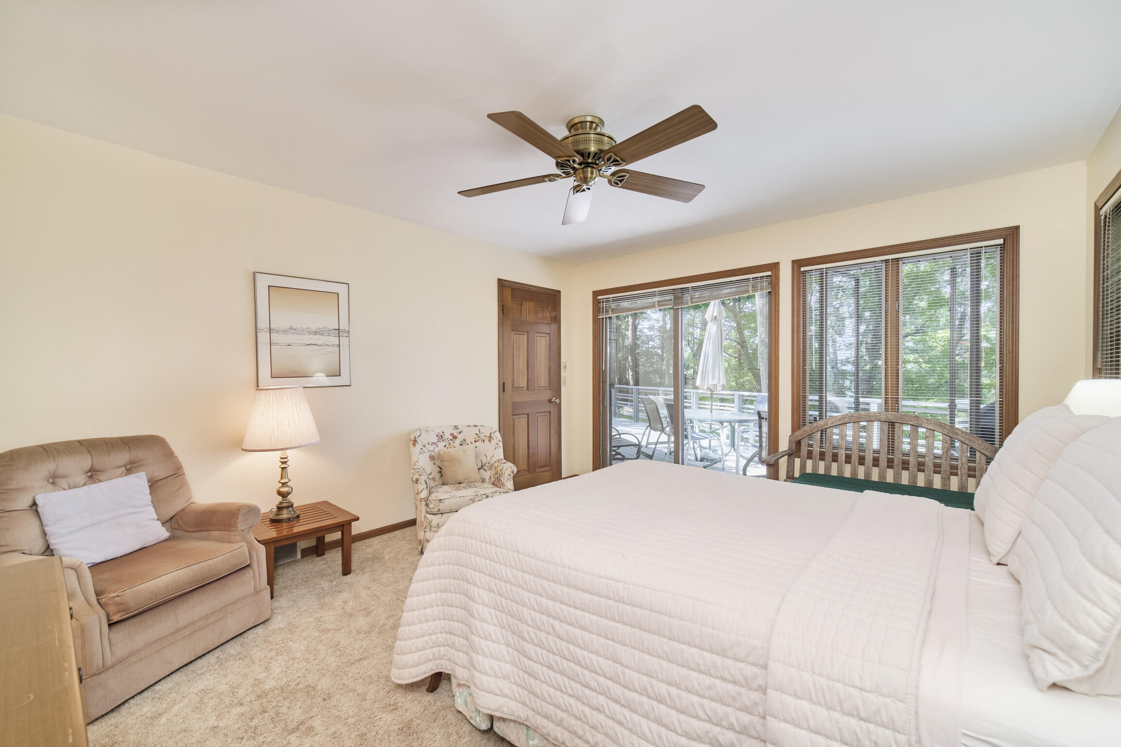 2521 Crescent Beach Road