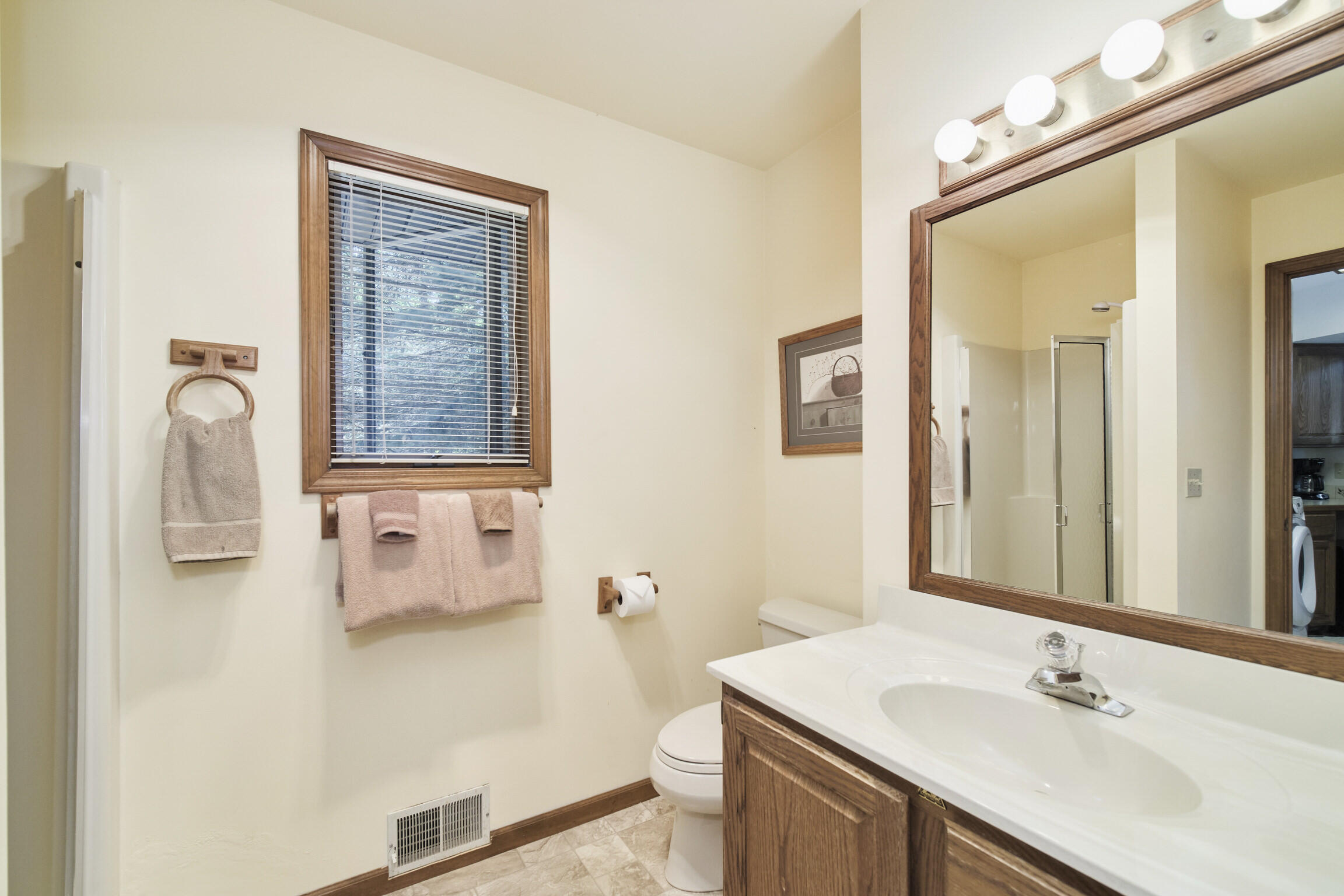 2521 Crescent Beach Road