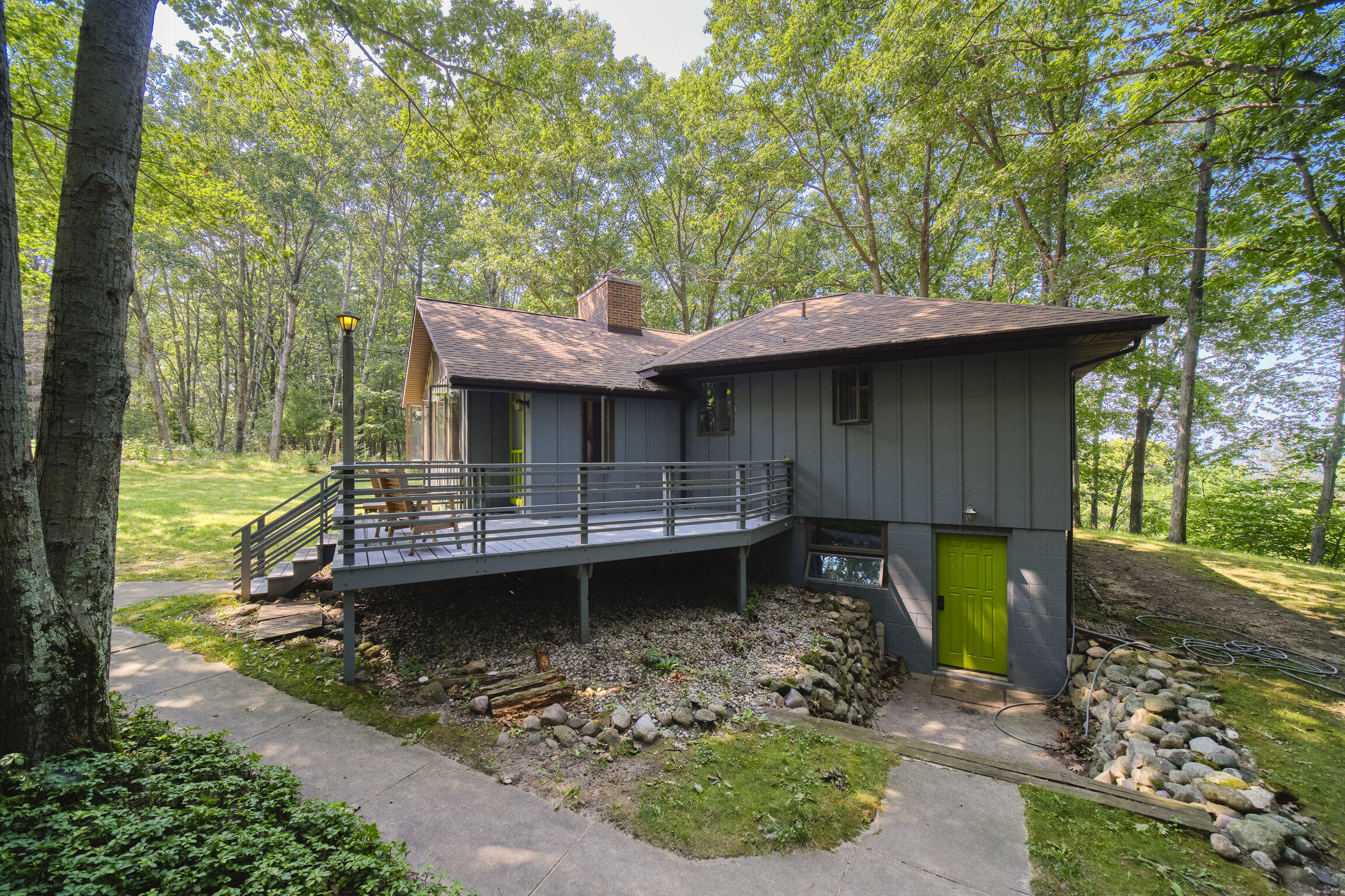 2521 Crescent Beach Road
