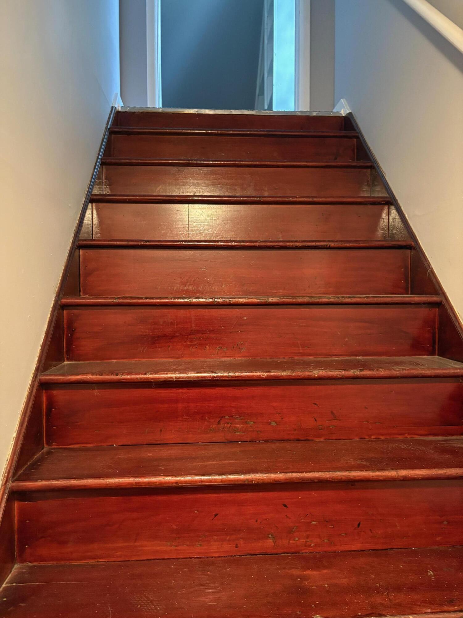 276 Third St Street