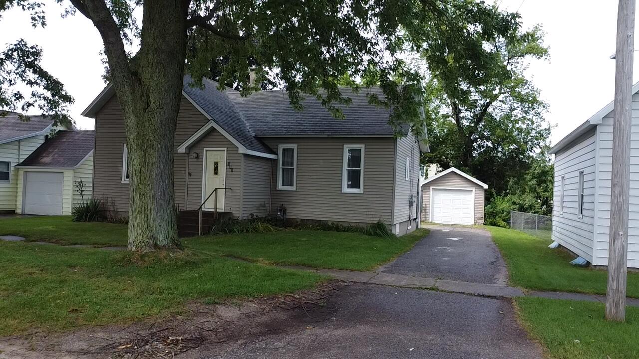 276 Third St Street