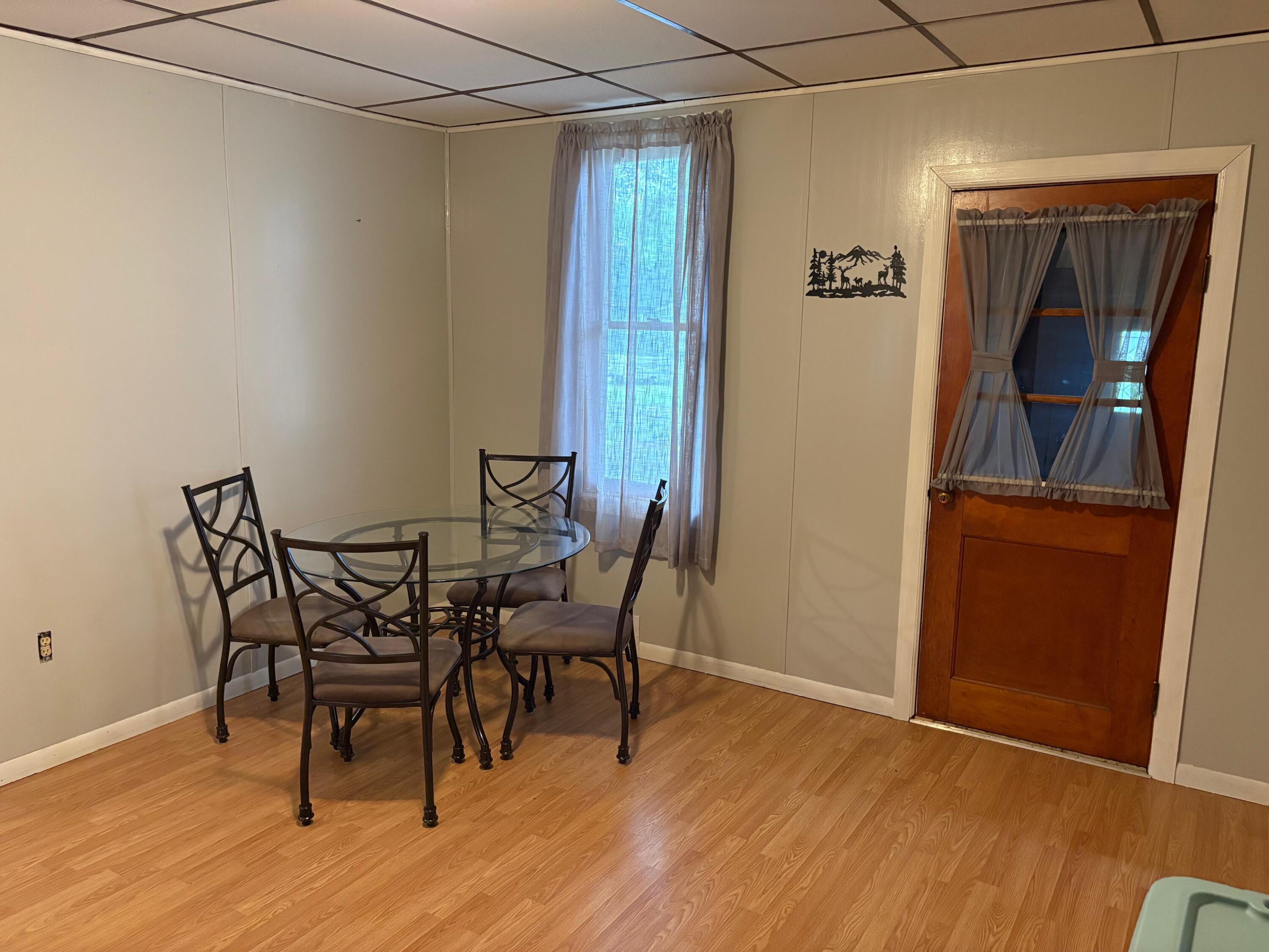 276 Third St Street