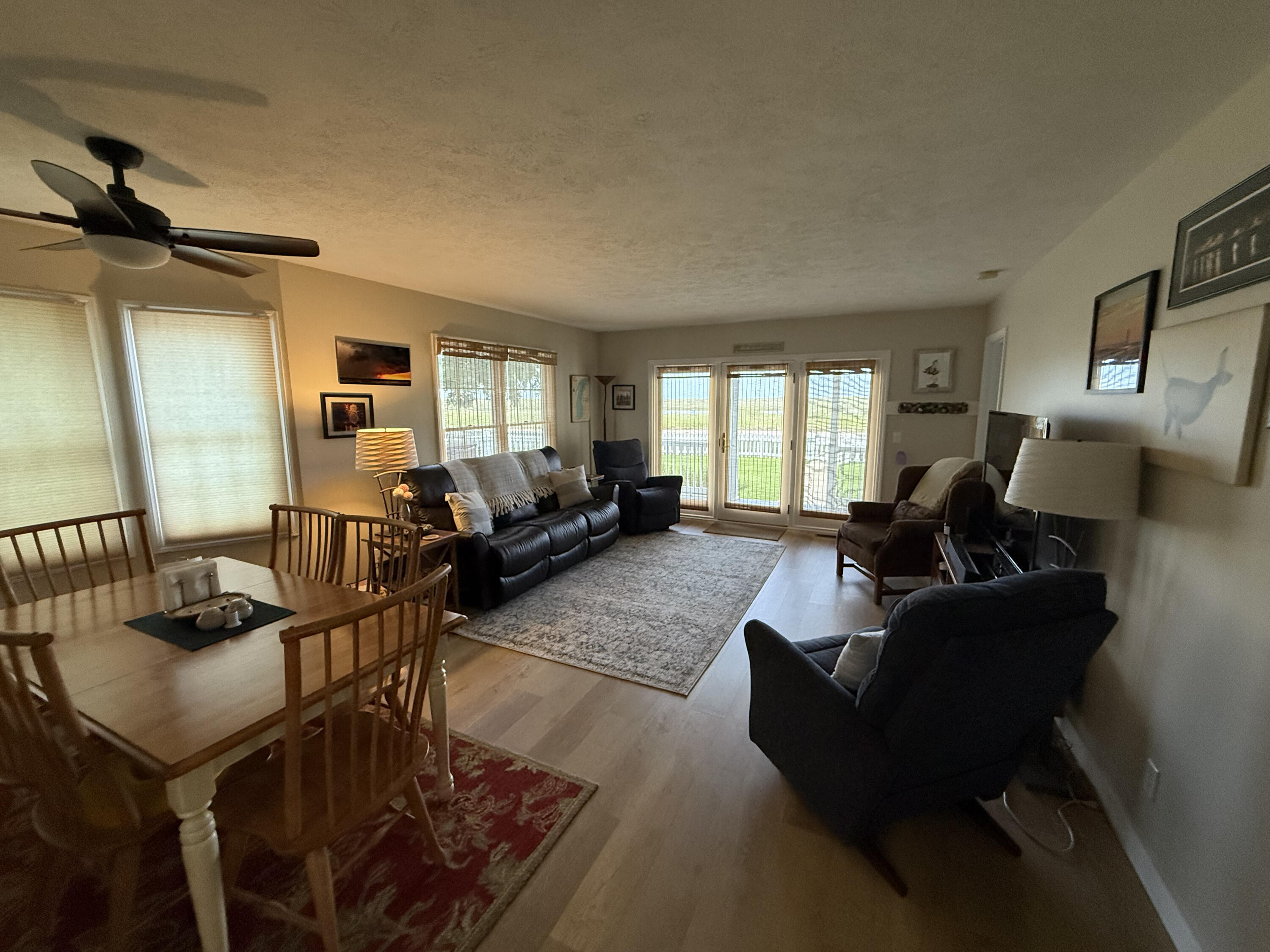 2 Cottage Lane