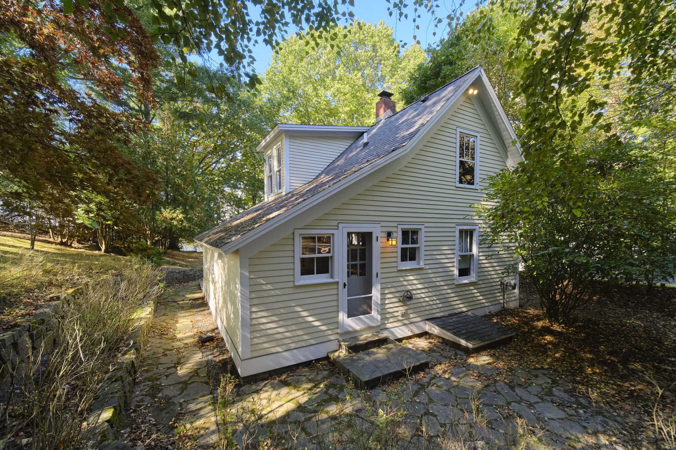 12838 Lakeview Road
