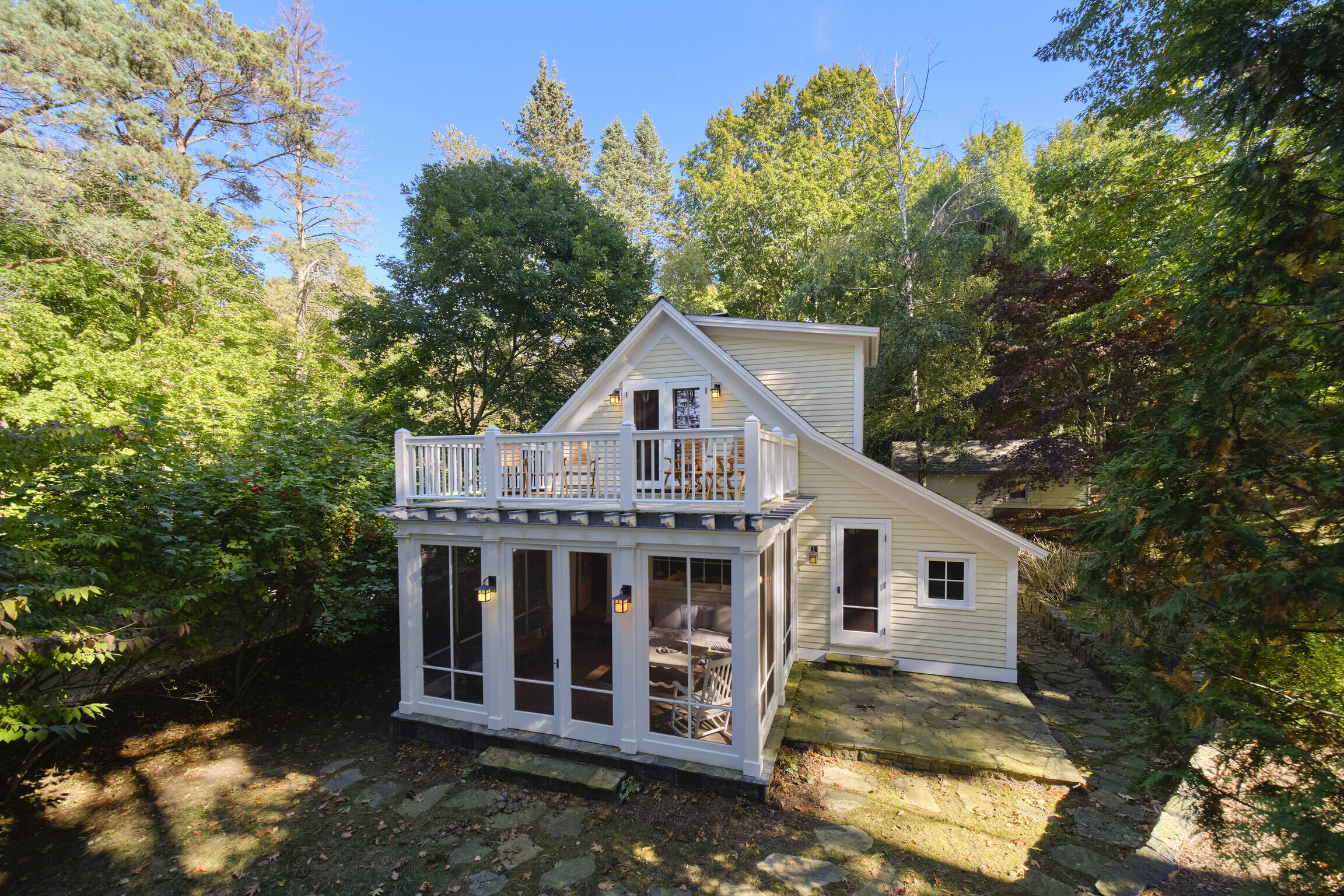 12838 Lakeview Road