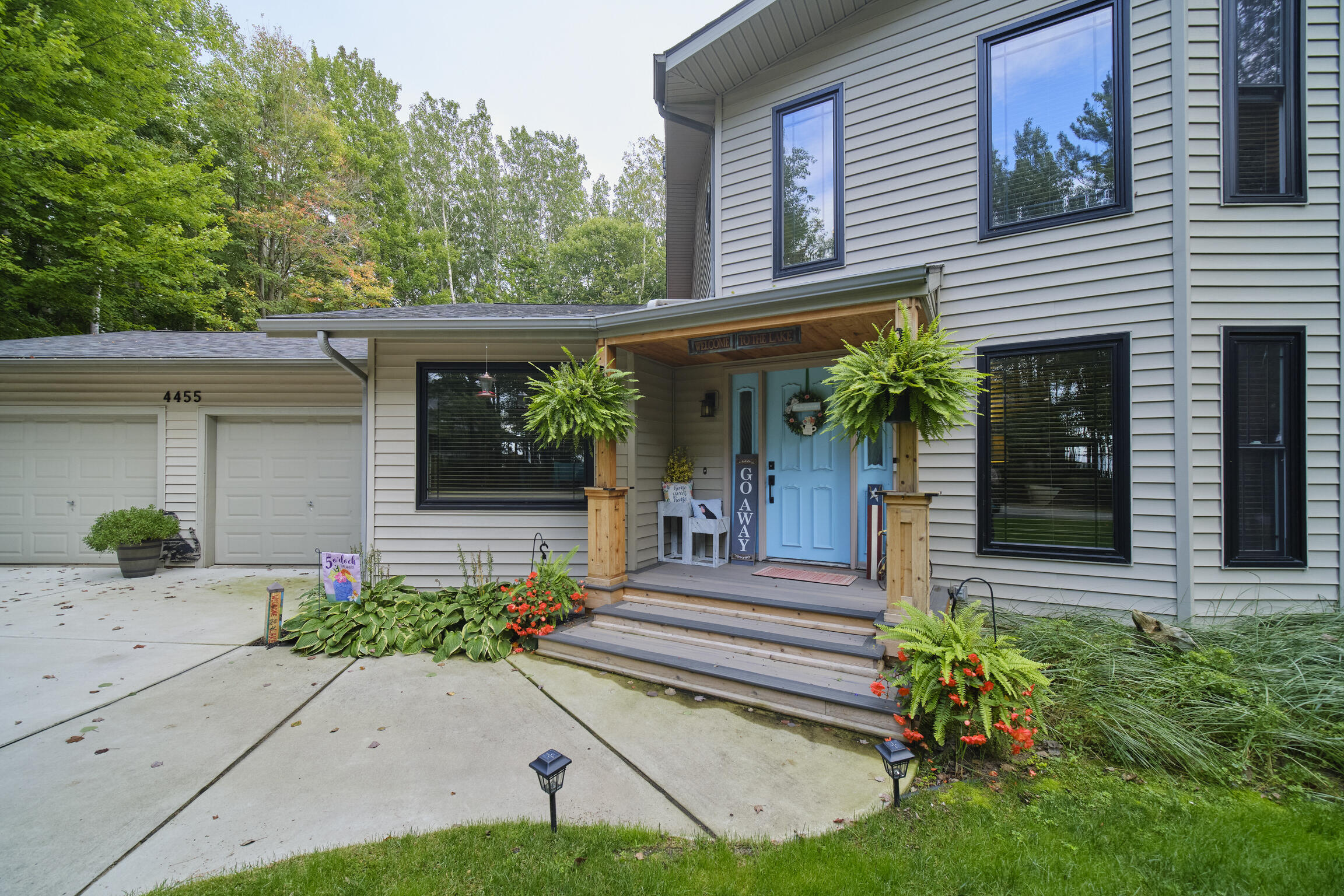 4455 W Fox Farm Road