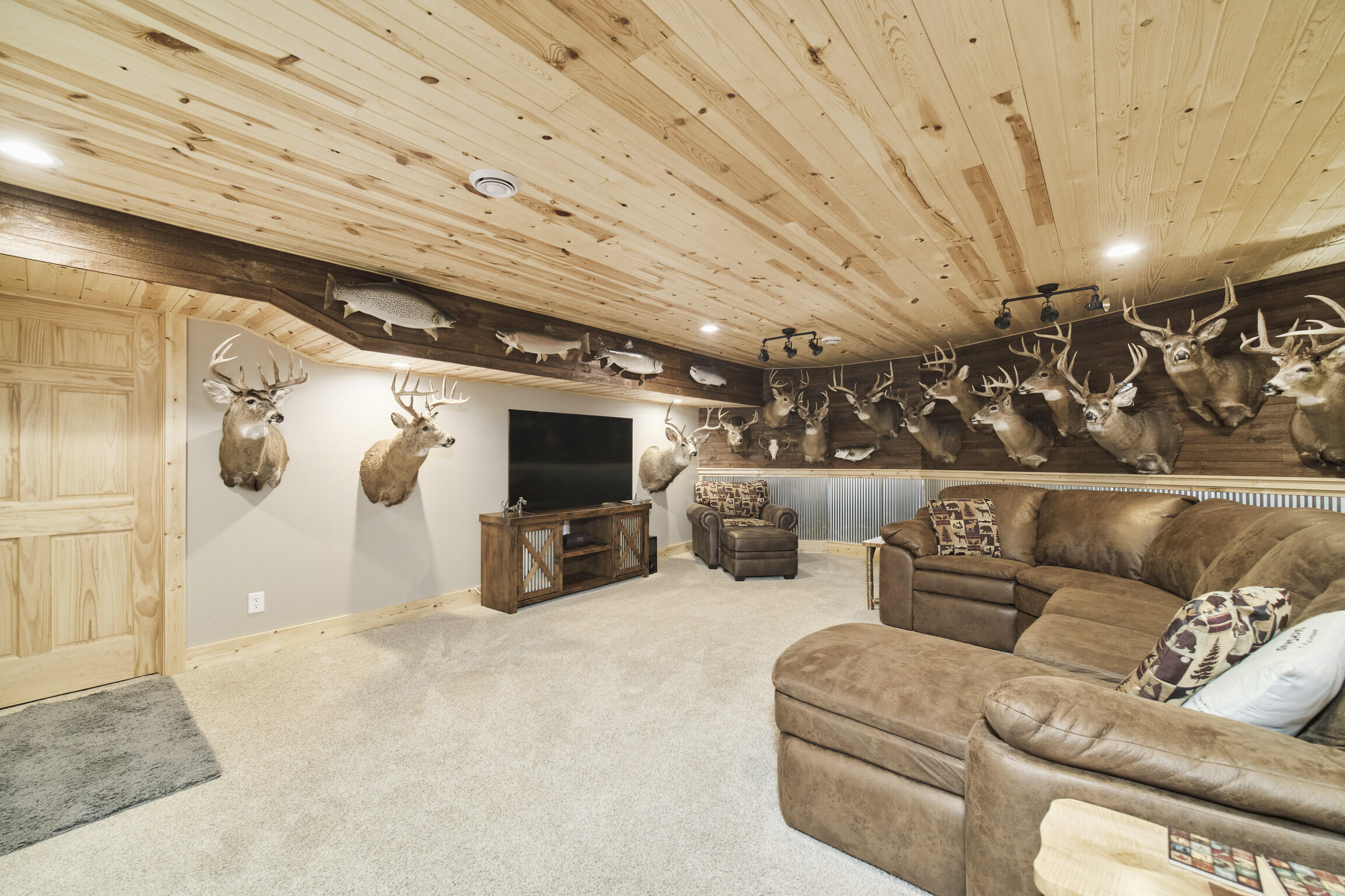 4455 W Fox Farm Road