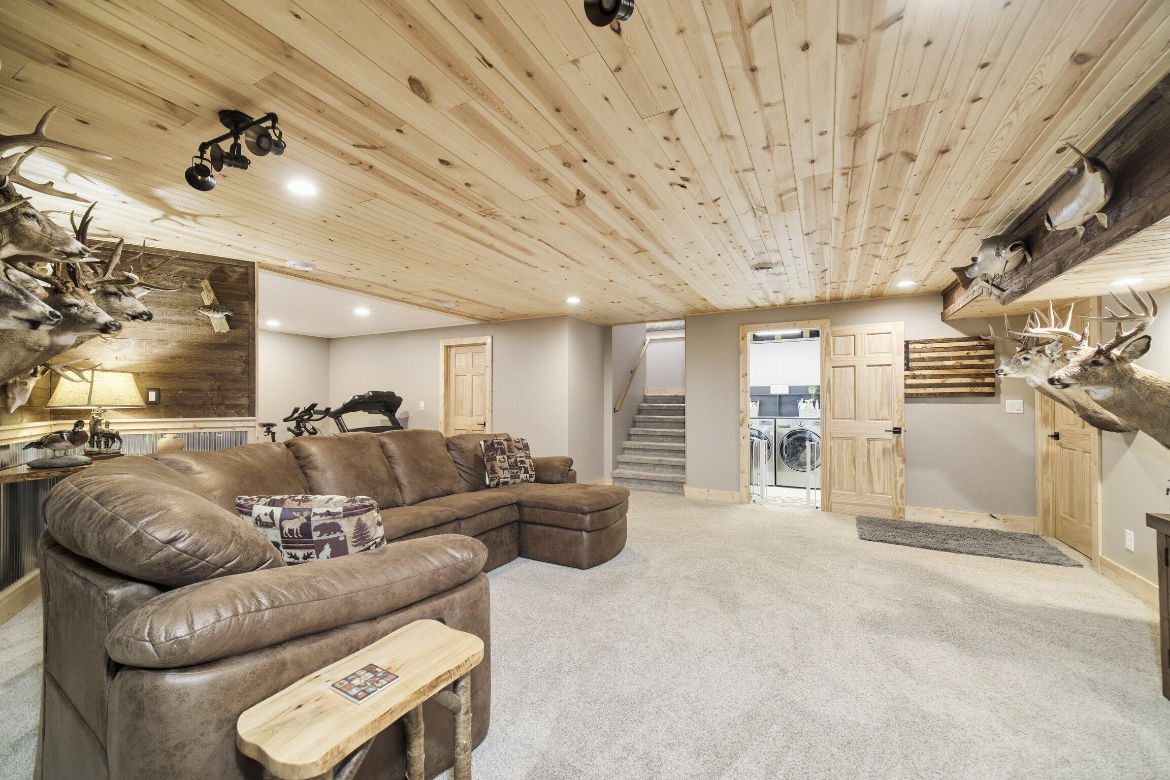 4455 W Fox Farm Road