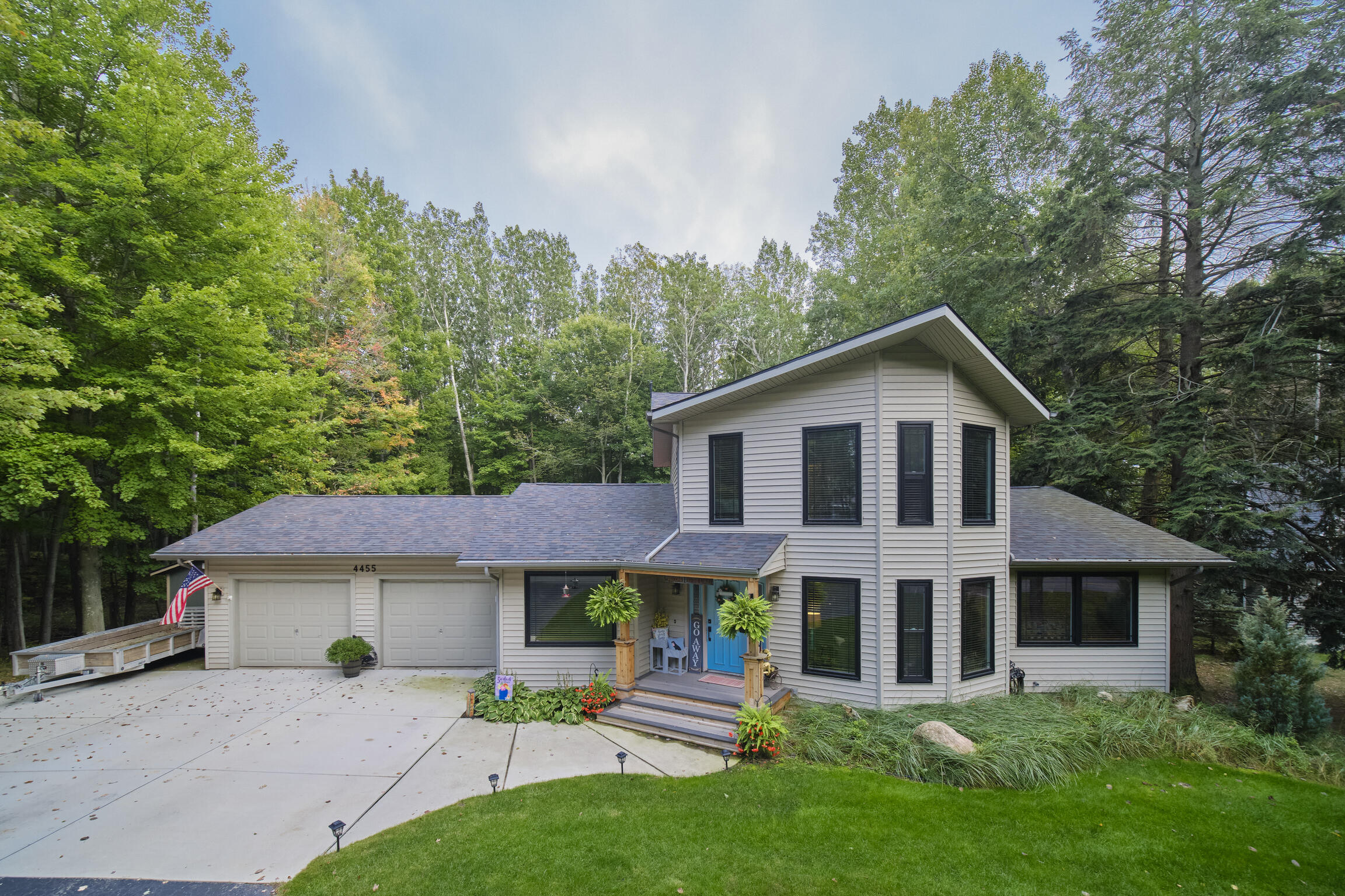 4455 W Fox Farm Road