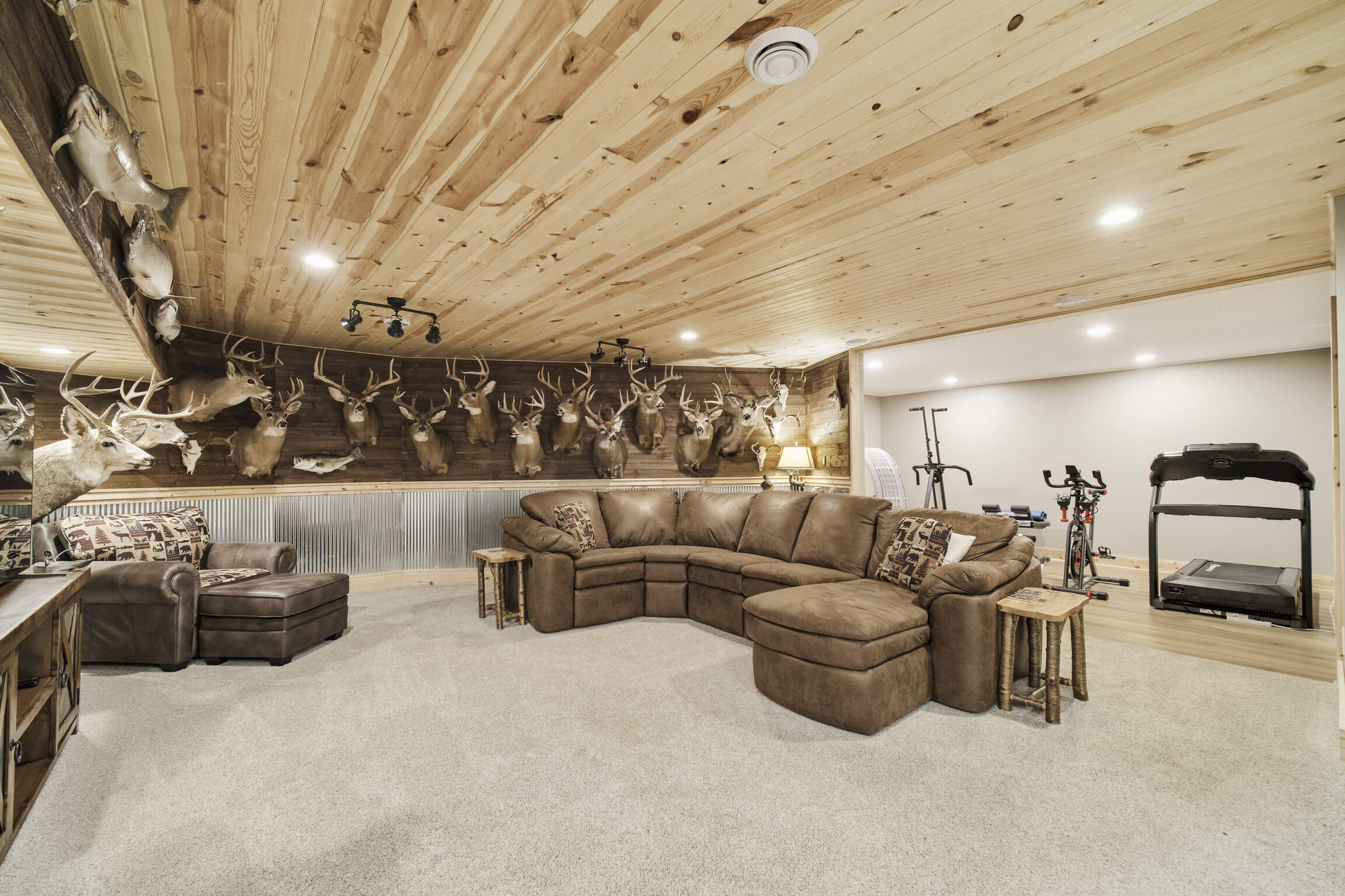 4455 W Fox Farm Road