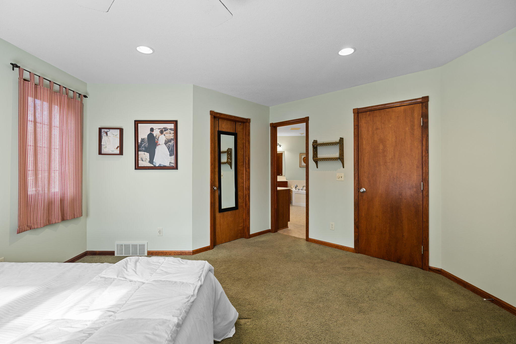 15445 Holly Drive