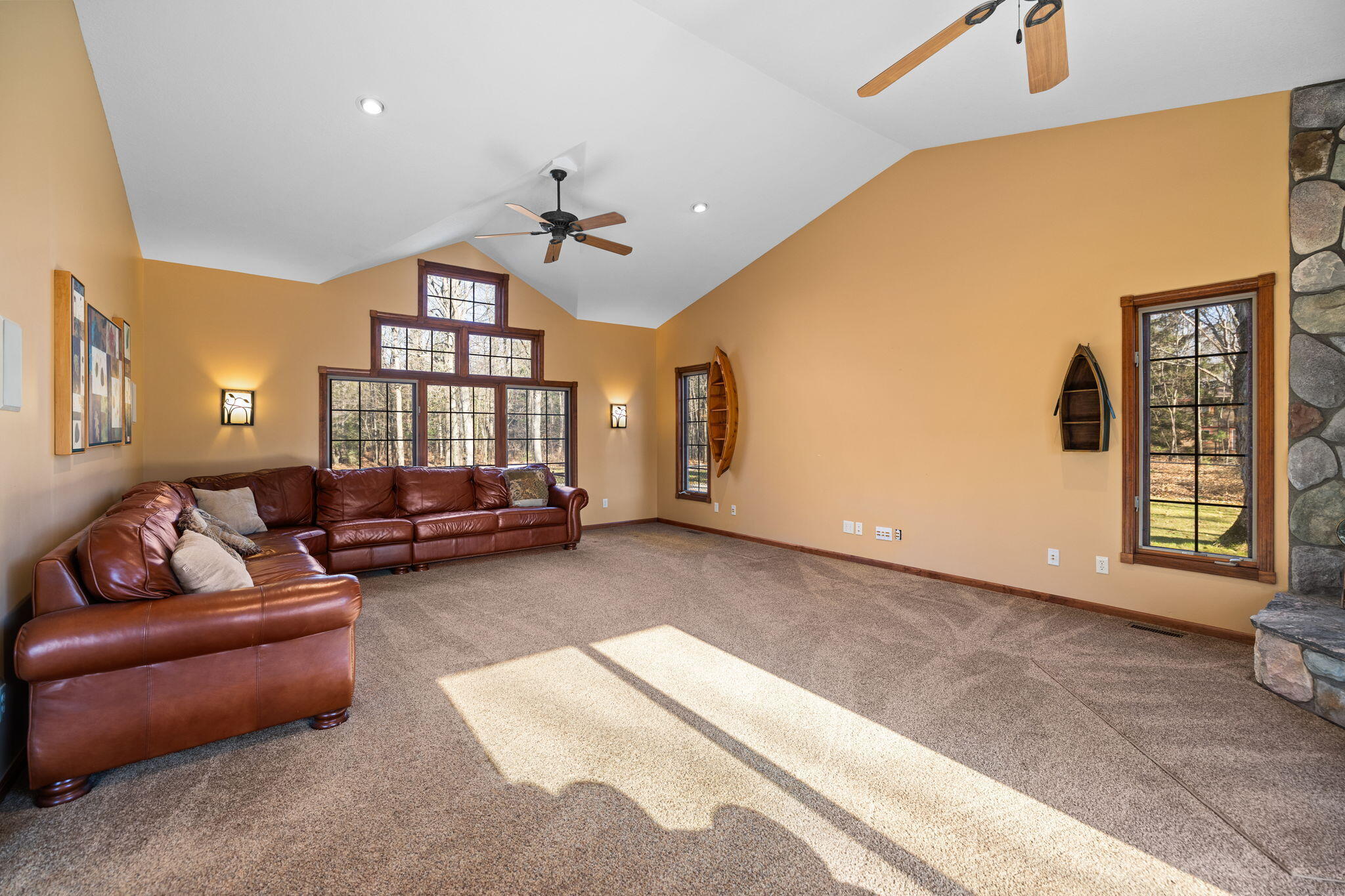 15445 Holly Drive