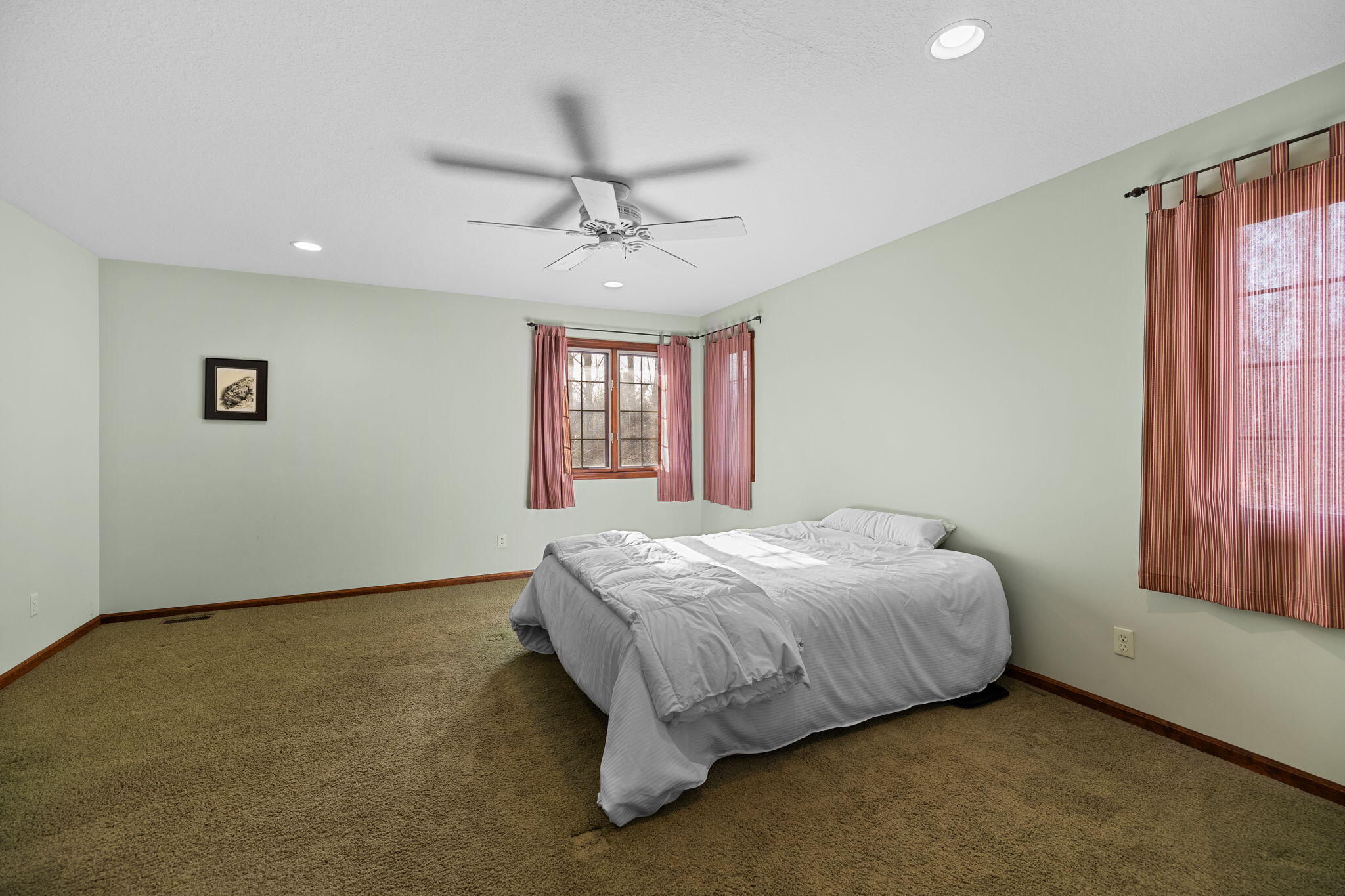 15445 Holly Drive