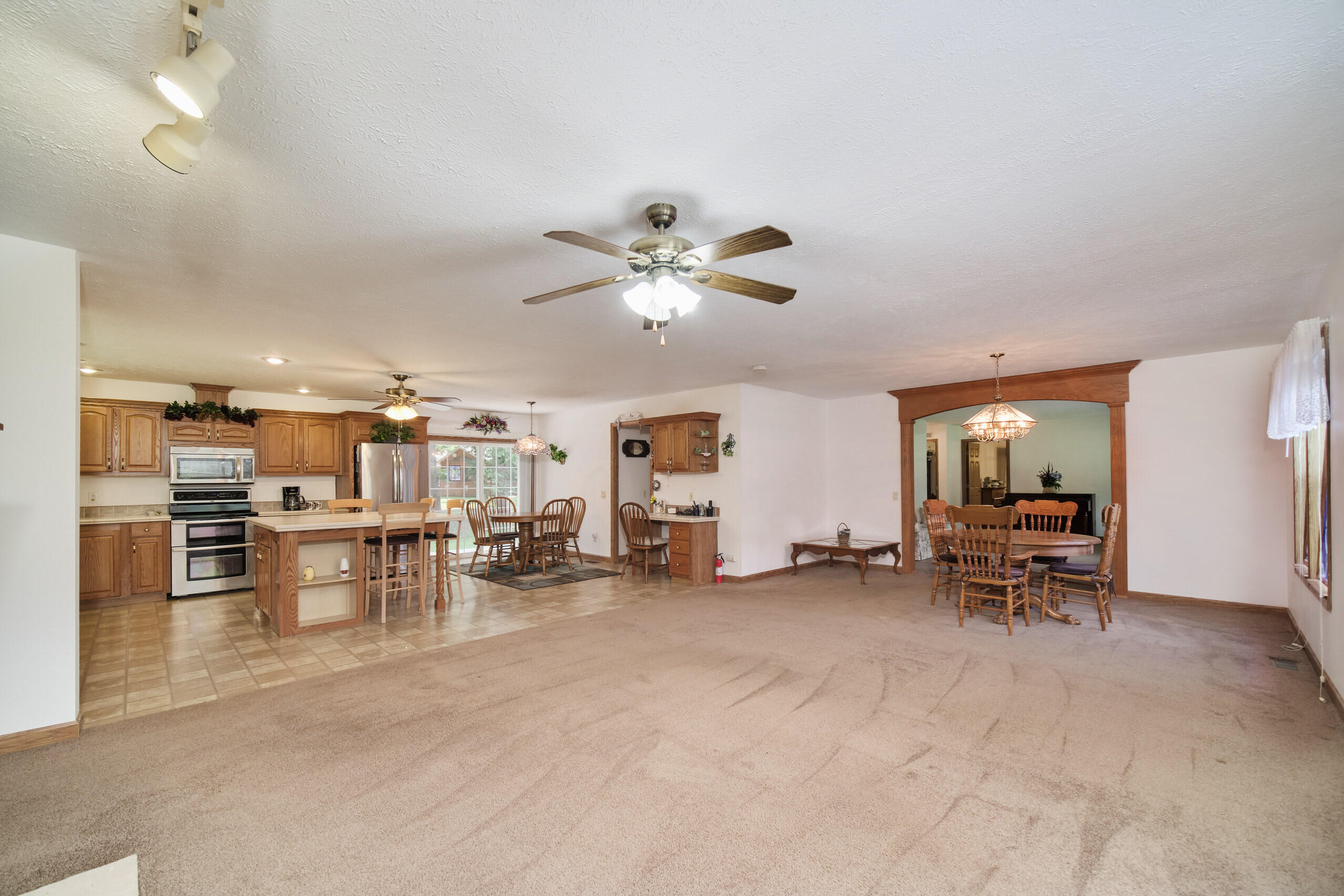 9155 Ivanhoe Drive