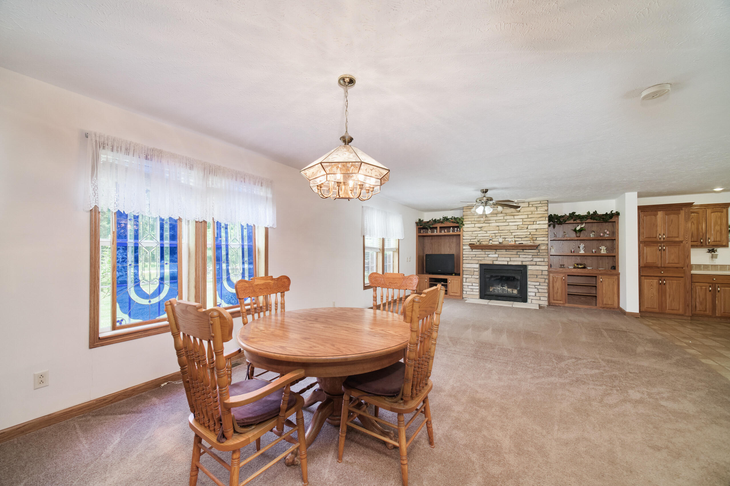 9155 Ivanhoe Drive