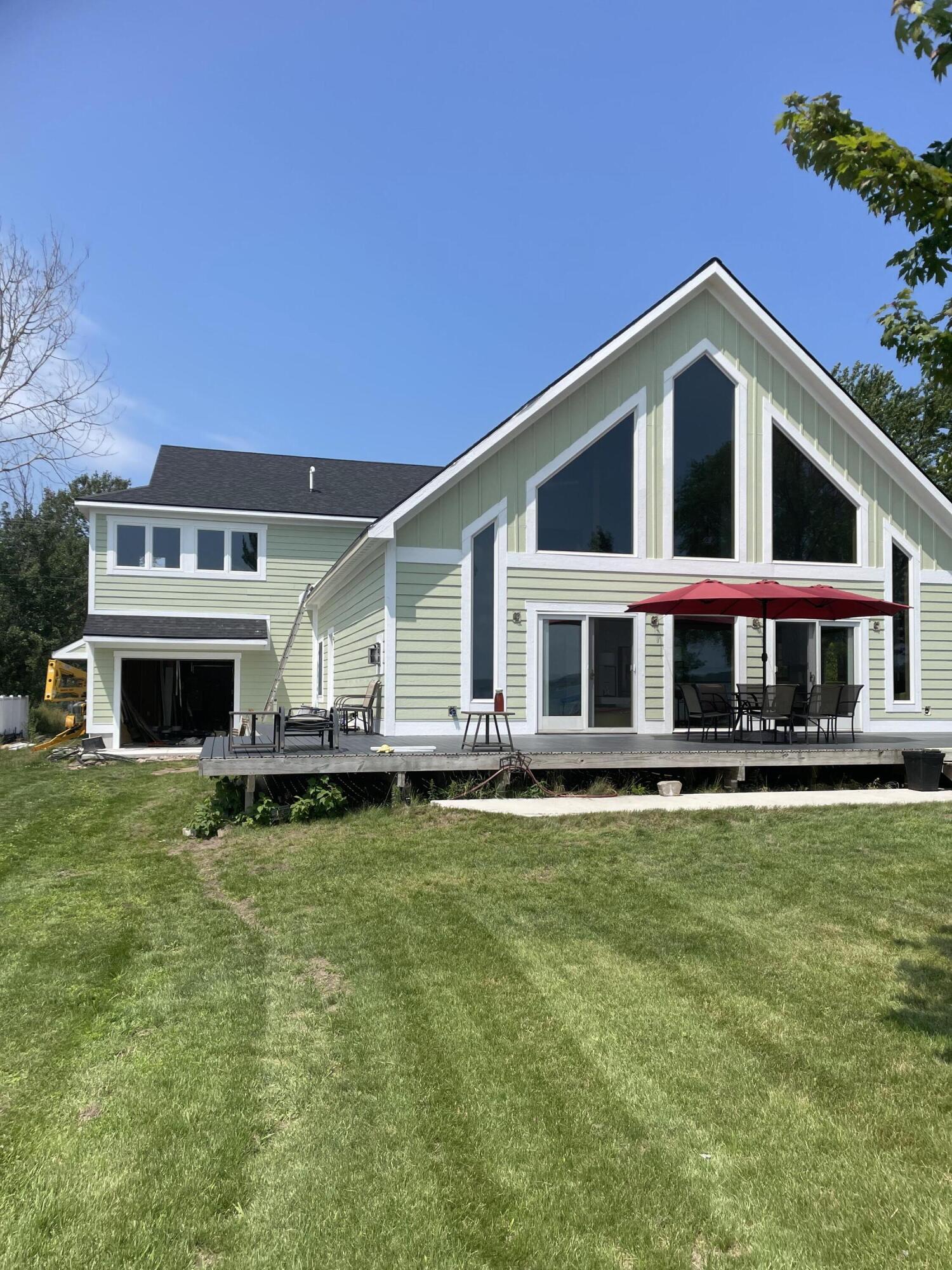 8579 Bayview Road