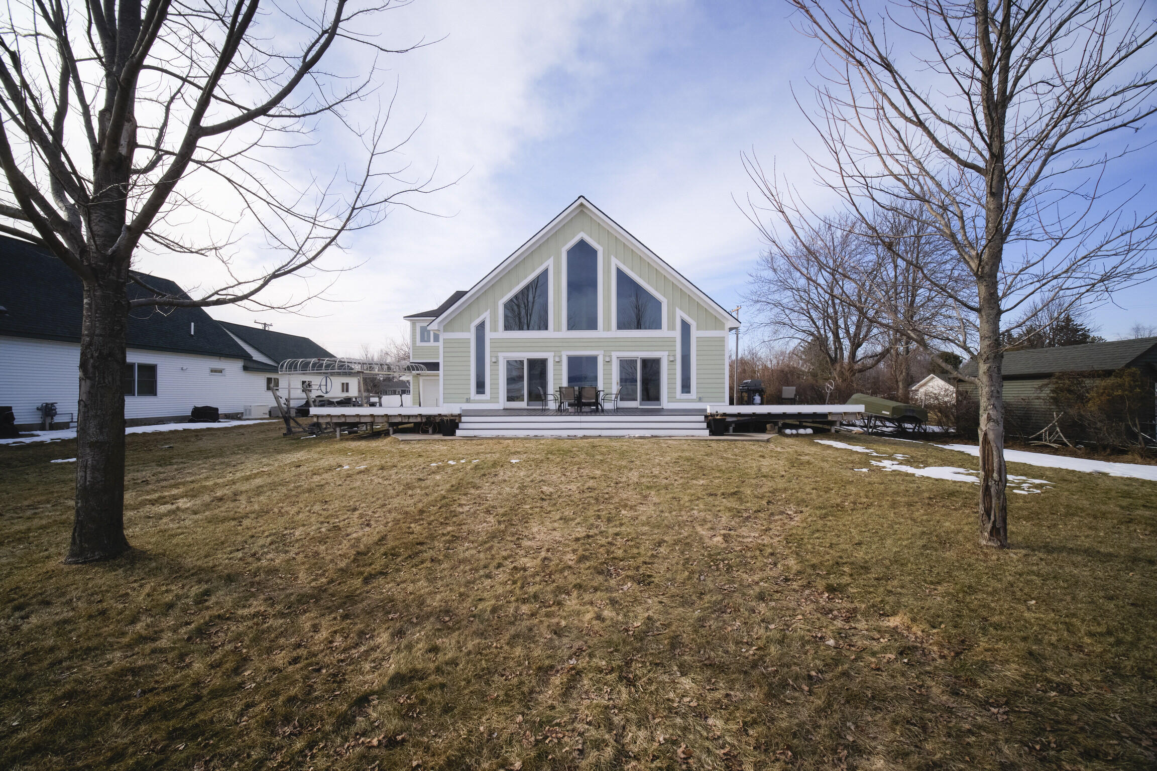 8579 Bayview Road