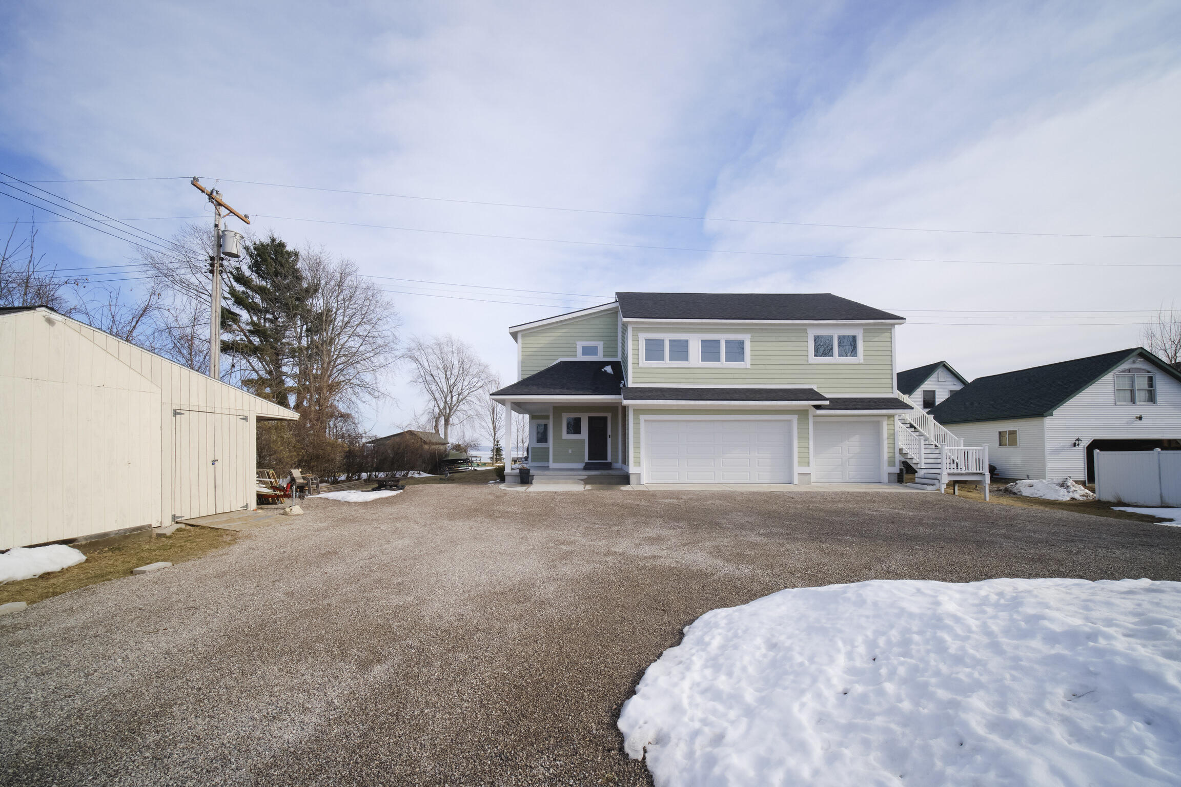 8579 Bayview Road