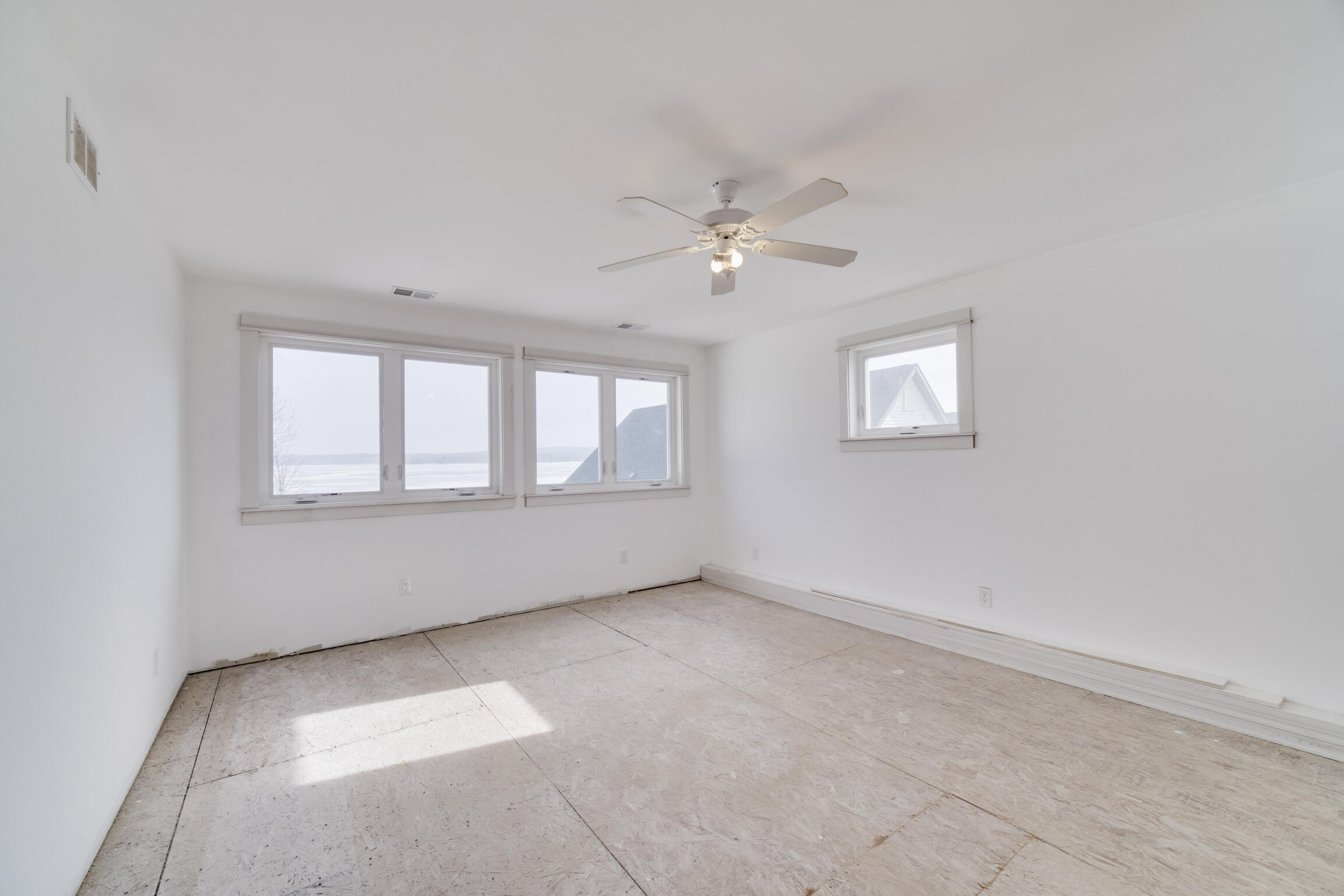 8579 Bayview Road