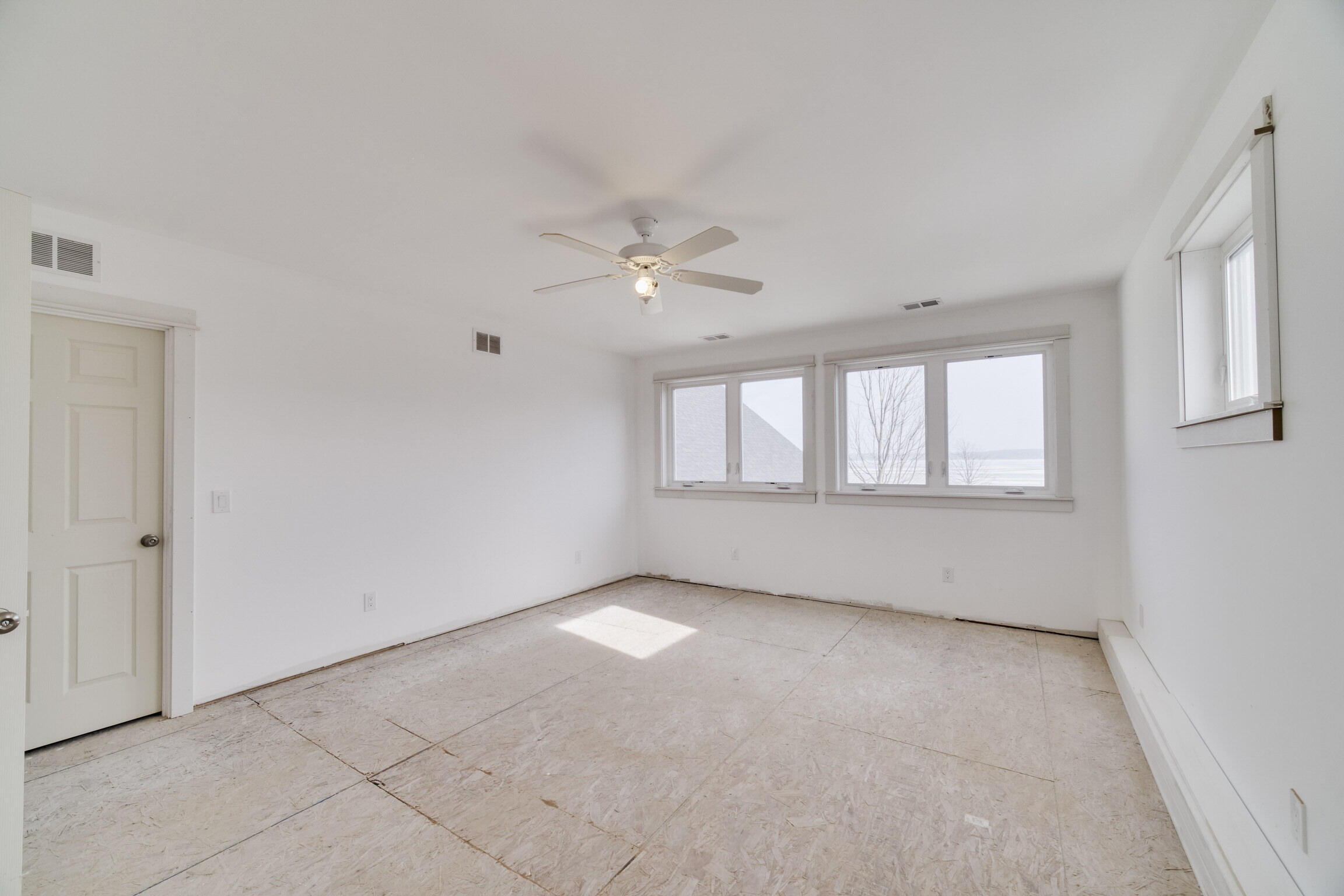 8579 Bayview Road