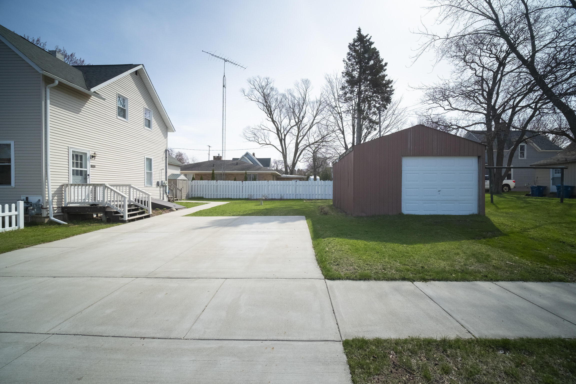257 2nd Avenue