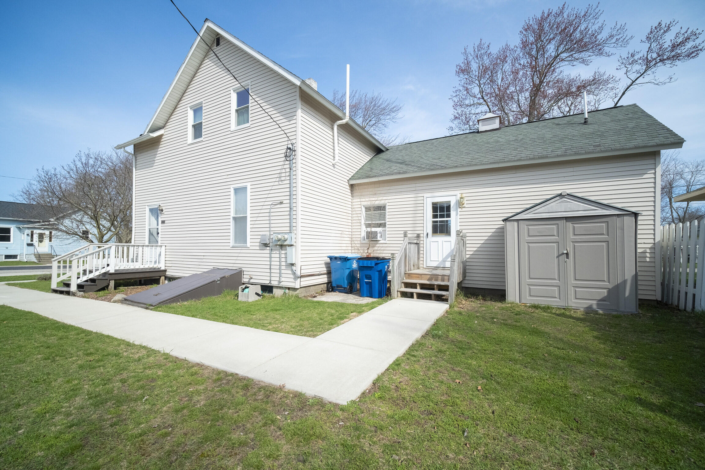 257 2nd Avenue