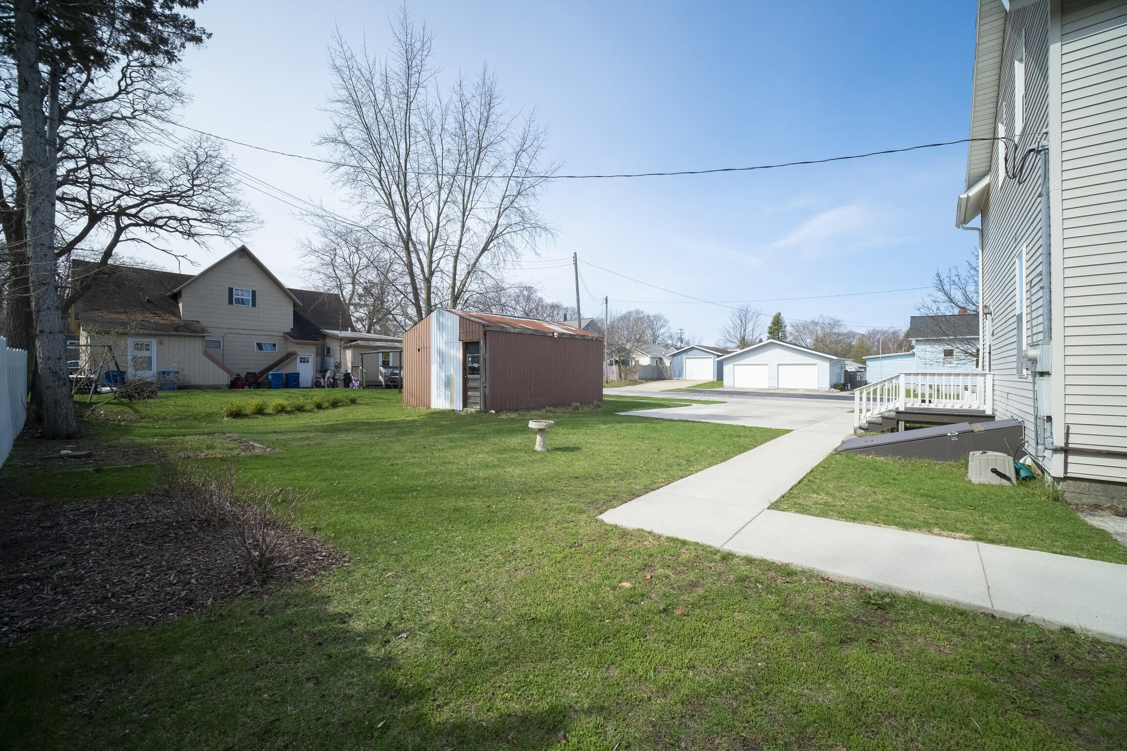 257 2nd Avenue
