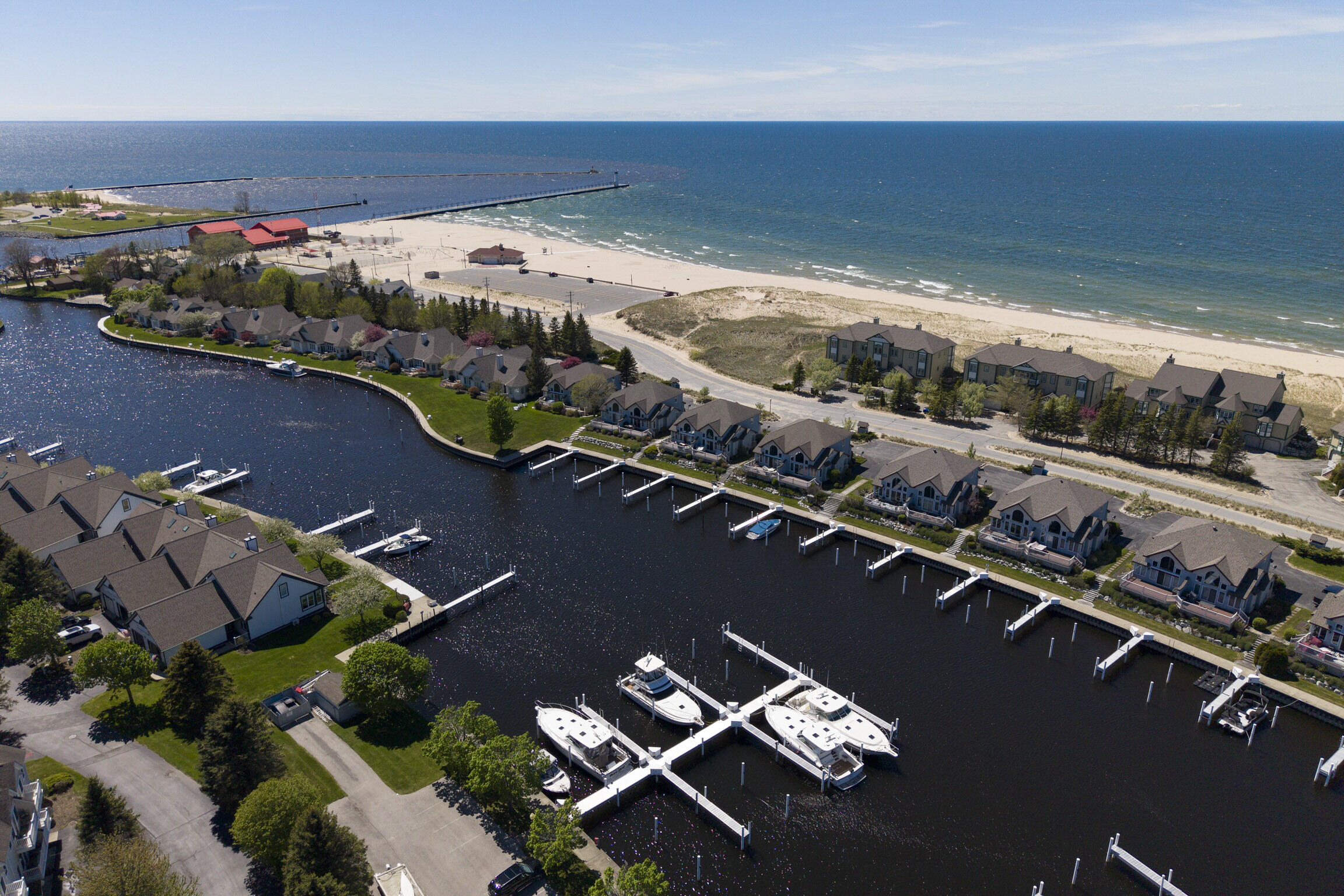 6 Brookharbor N