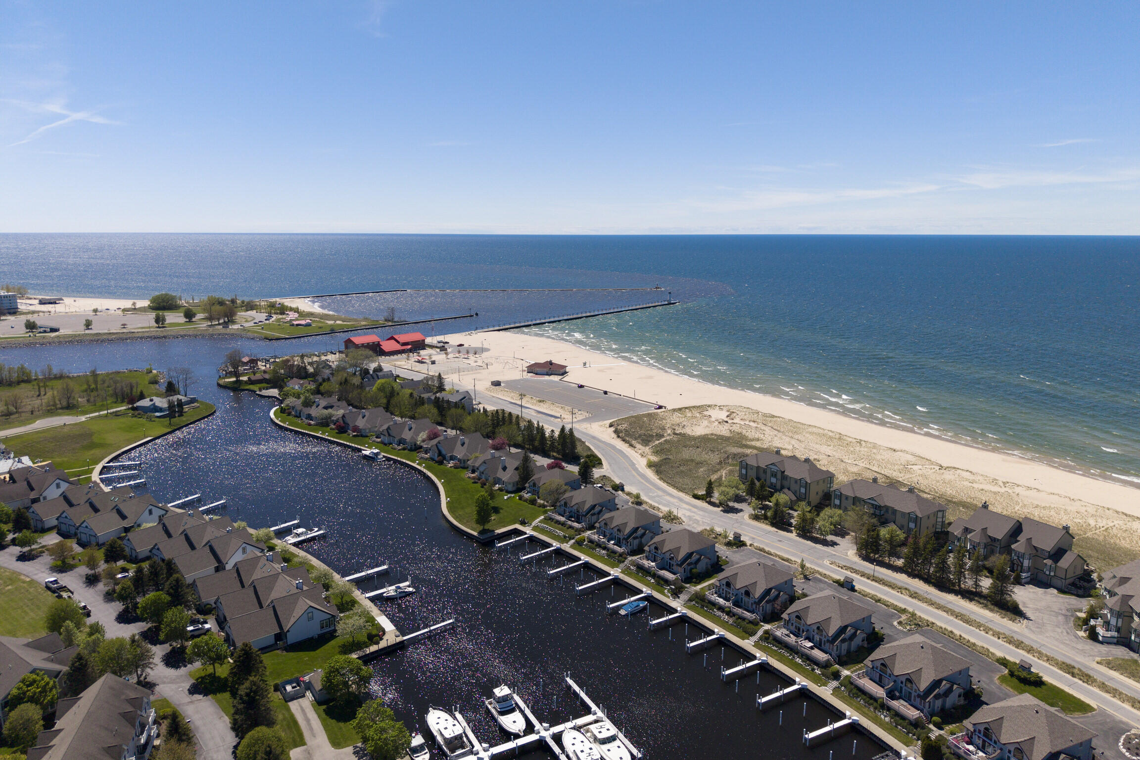 6 Brookharbor N