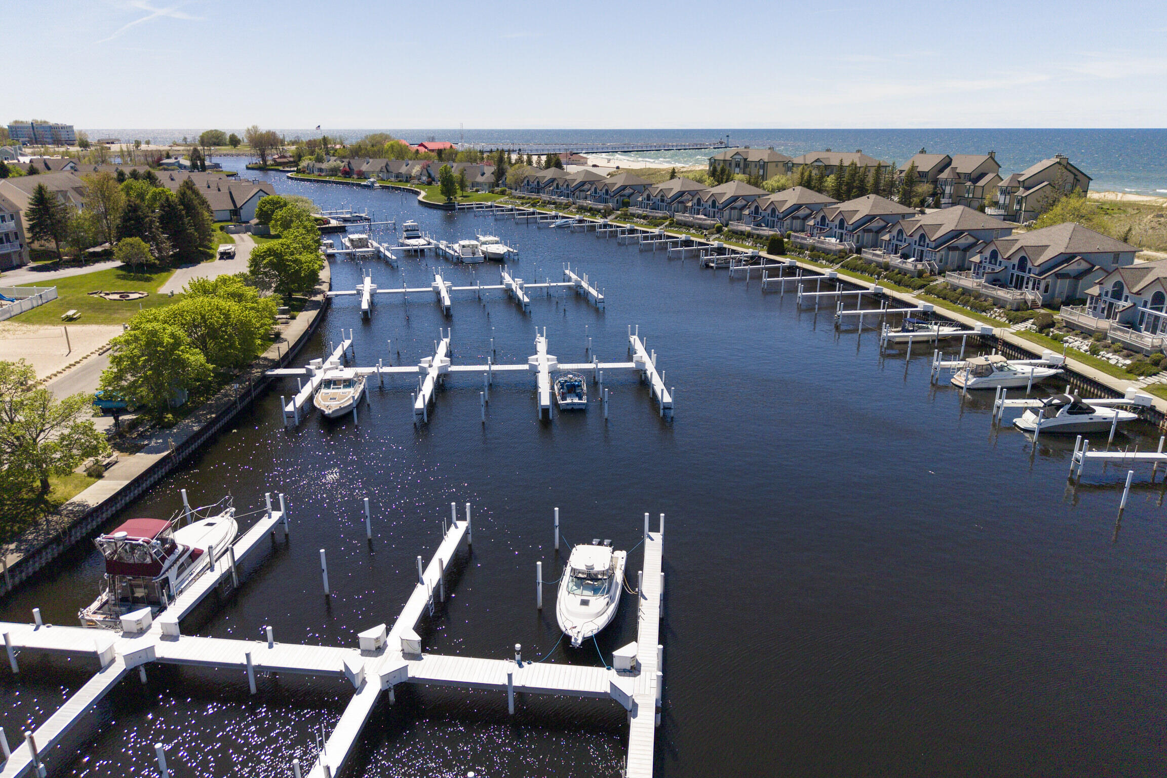 6 Brookharbor N