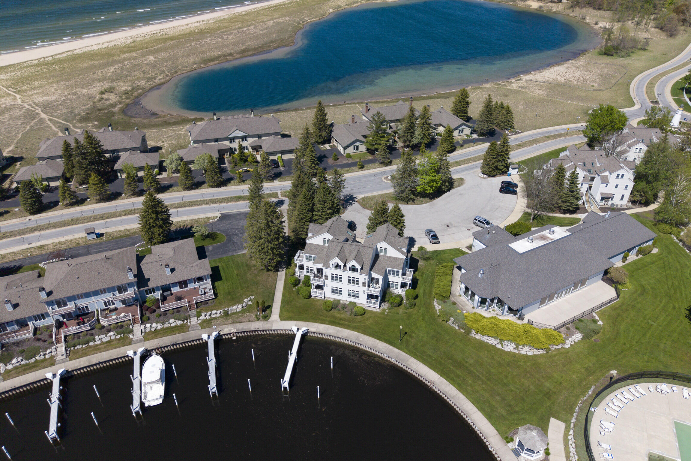 6 Brookharbor N