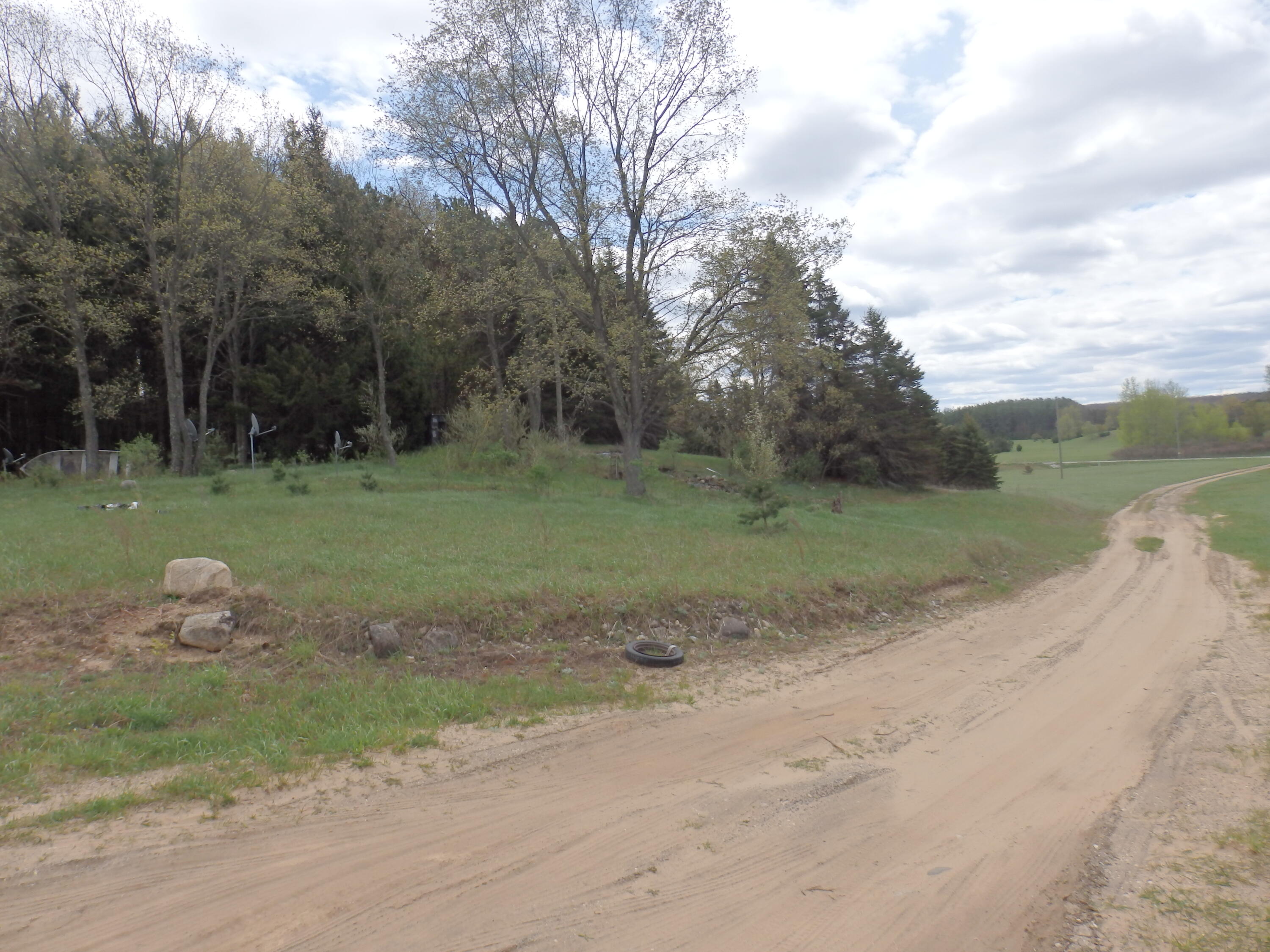 20192 9 Mile Road