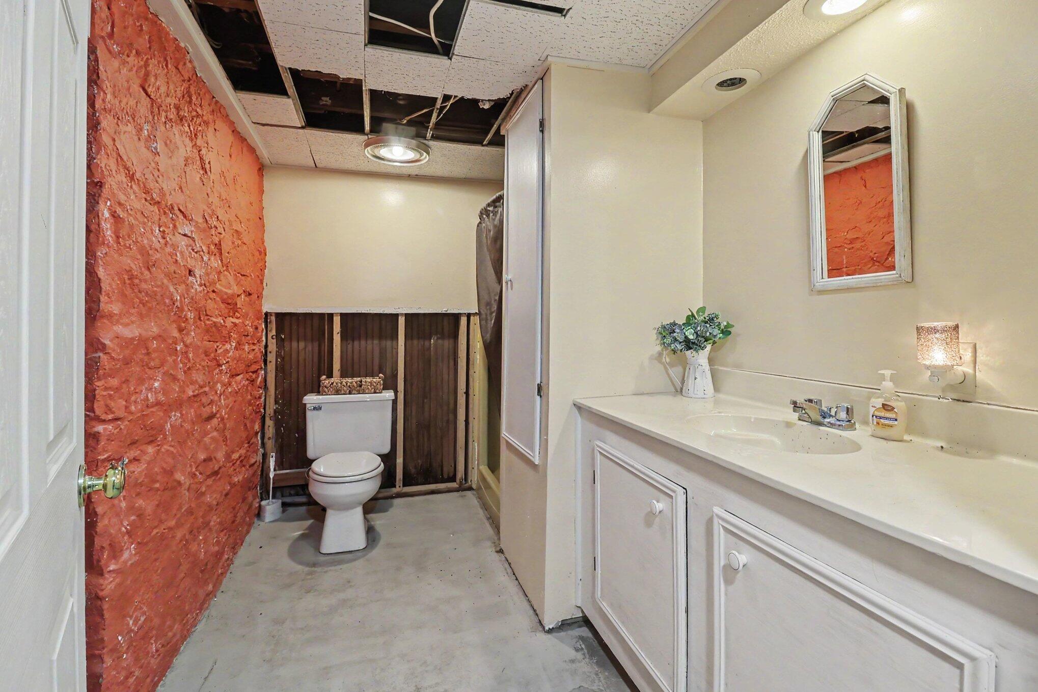 411 5th Street