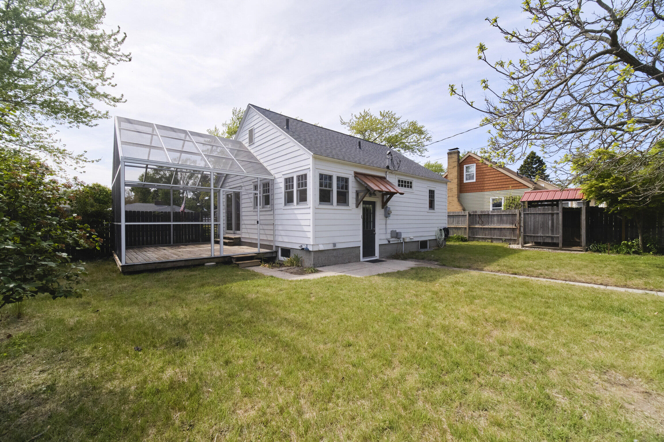 504 N Lewis Street