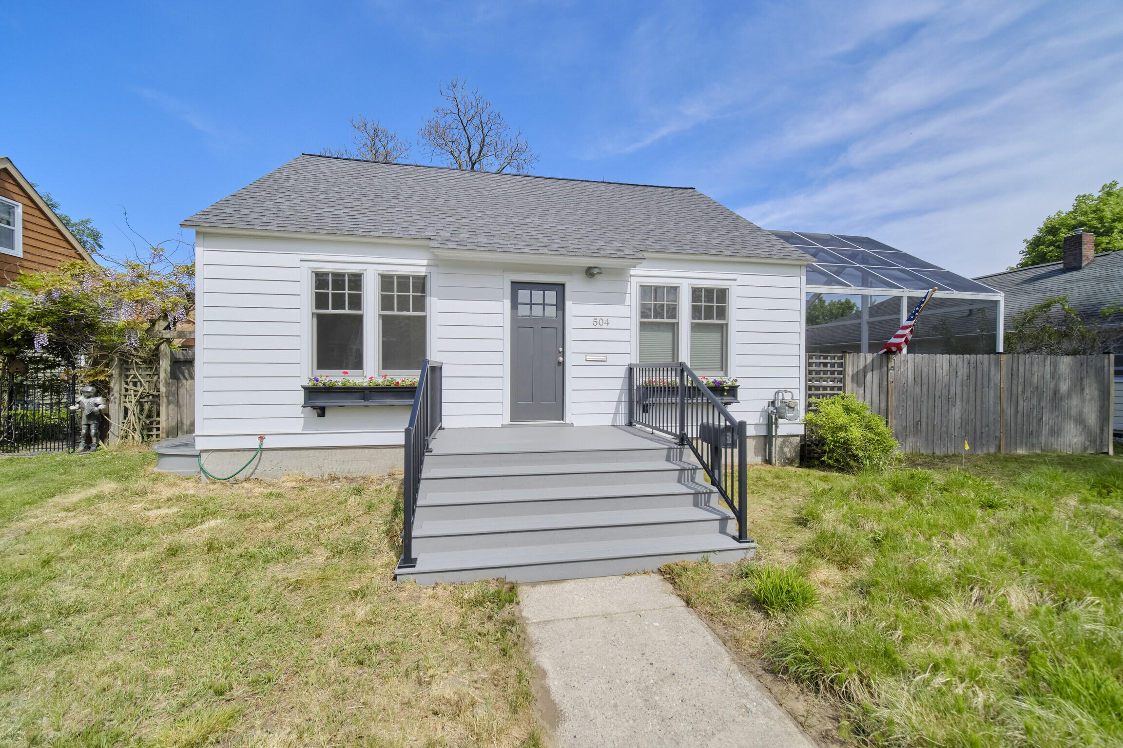 504 N Lewis Street