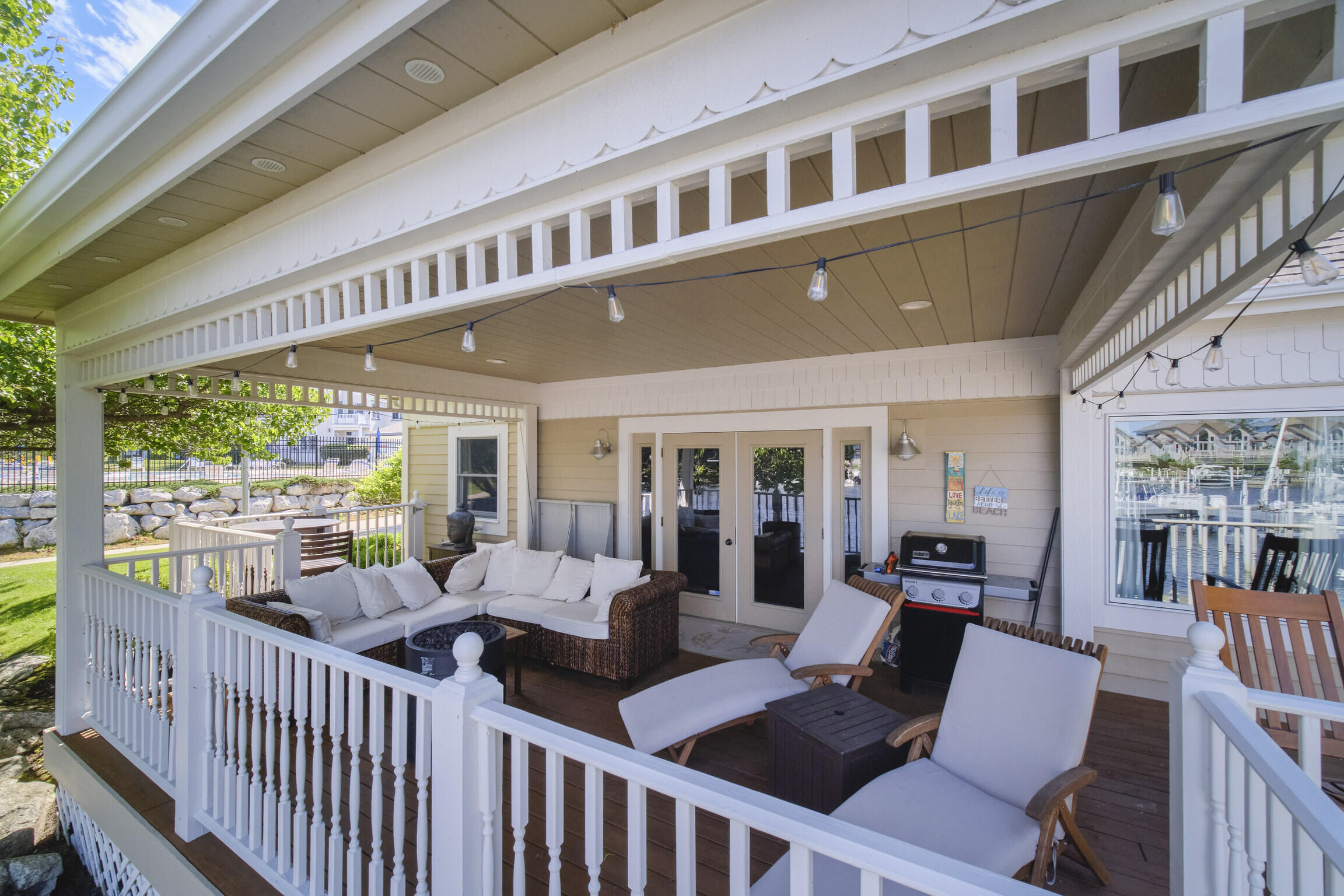 100 Marina Drive N