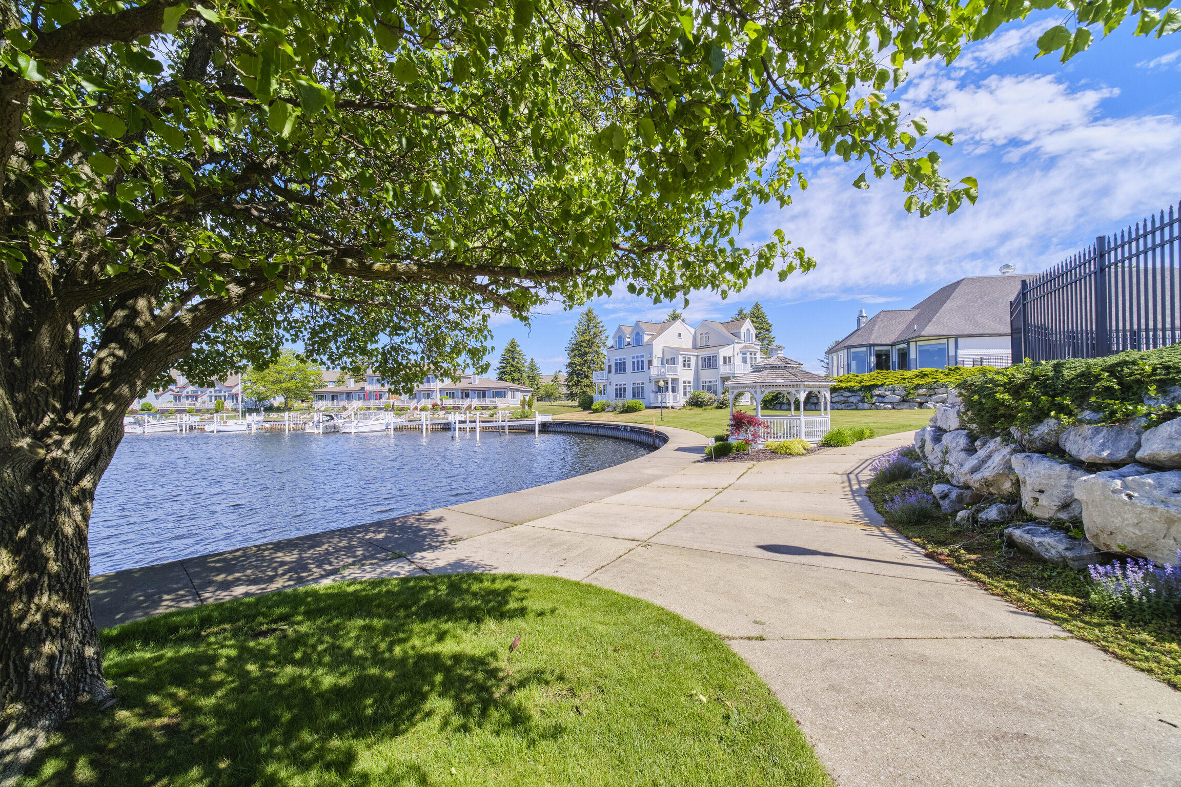 100 Marina Drive N