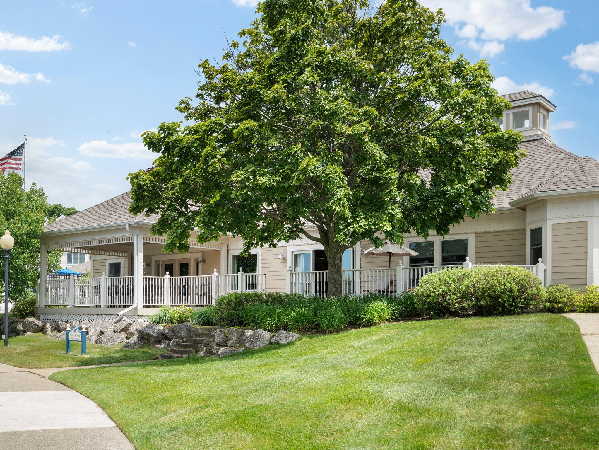 100 Marina Drive N